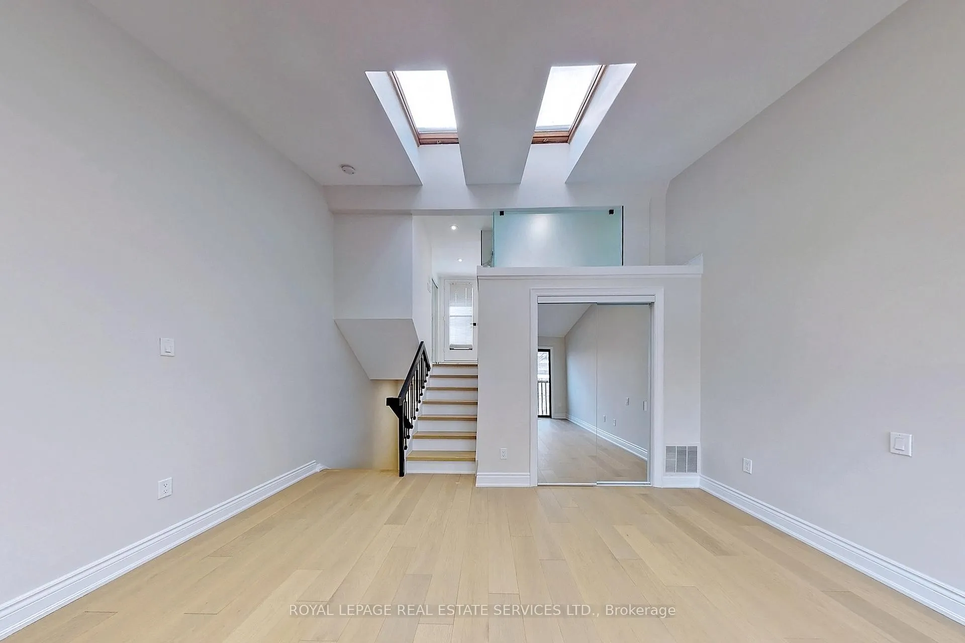 Photo 13 of 26A Dundonald Street, Toronto, Church-Yonge Corridor — HOMEH