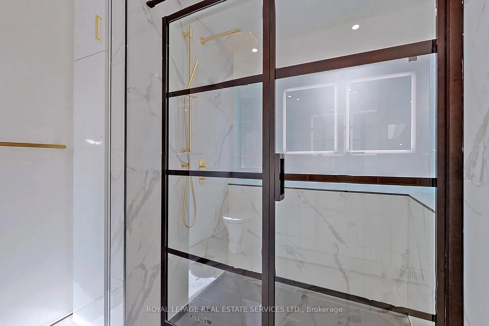 Photo 17 of 26A Dundonald Street, Toronto, Church-Yonge Corridor — HOMEH