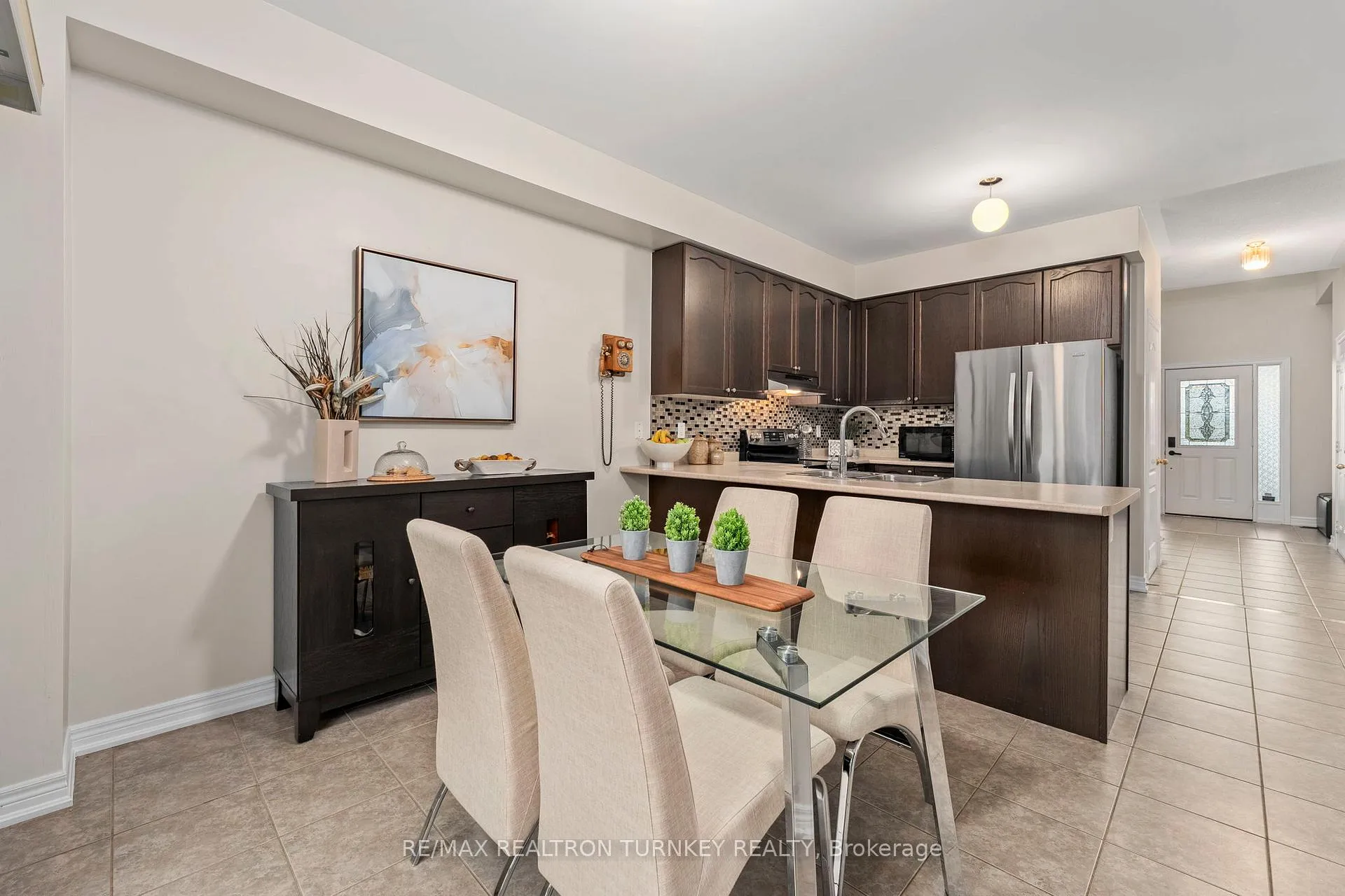 Photo 10 of 44 Joe Dales Drive, Georgina, Keswick South — HOMEH