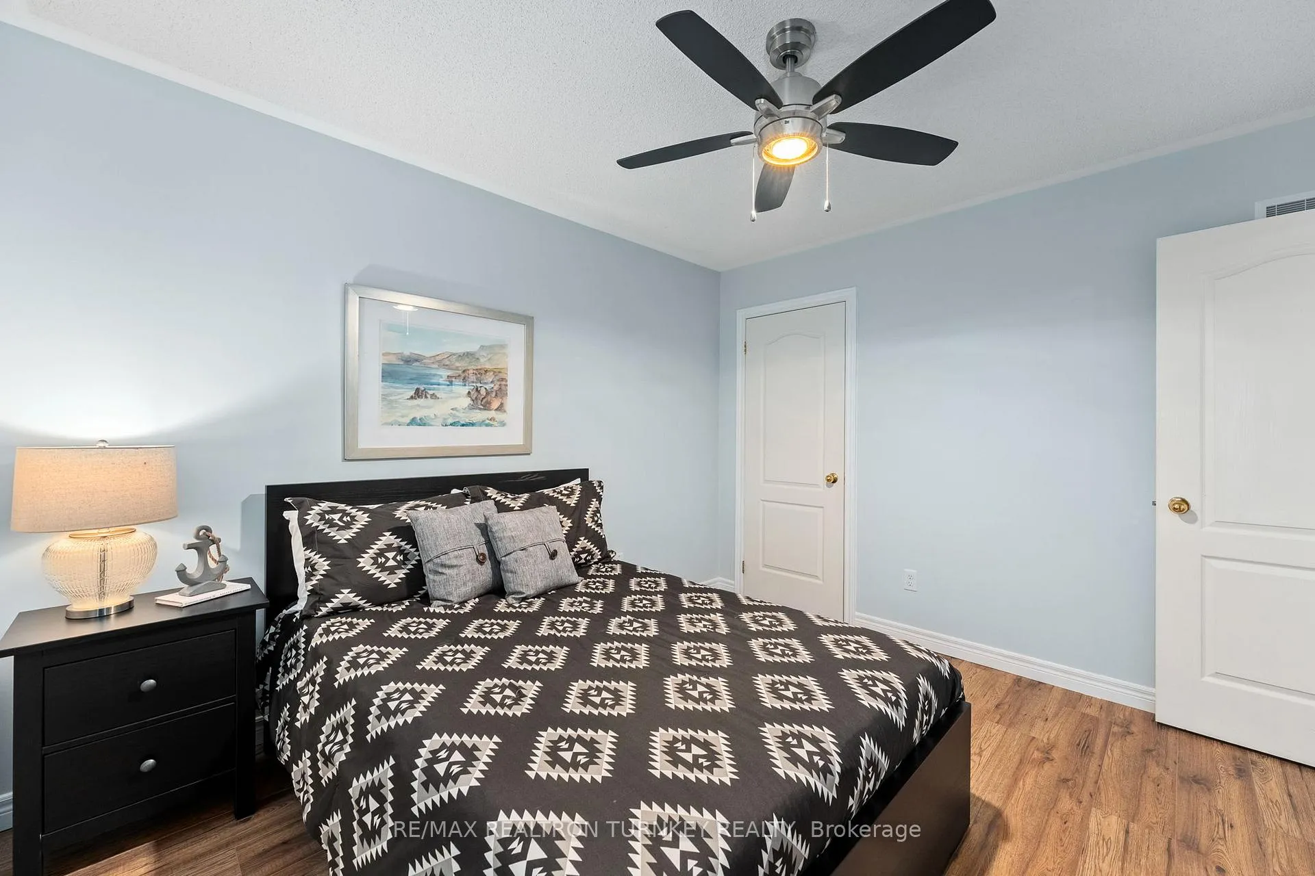 Photo 30 of 44 Joe Dales Drive, Georgina, Keswick South — HOMEH