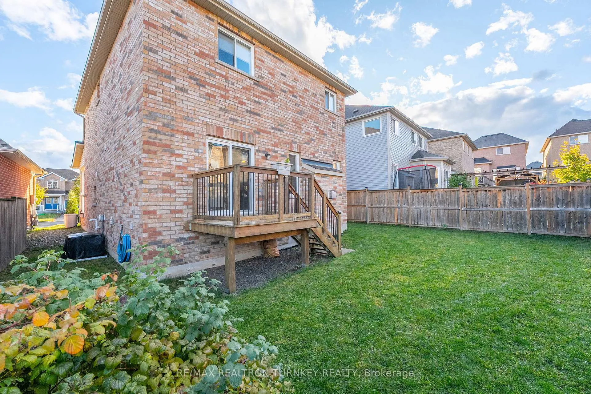 Photo 45 of 44 Joe Dales Drive, Georgina, Keswick South — HOMEH