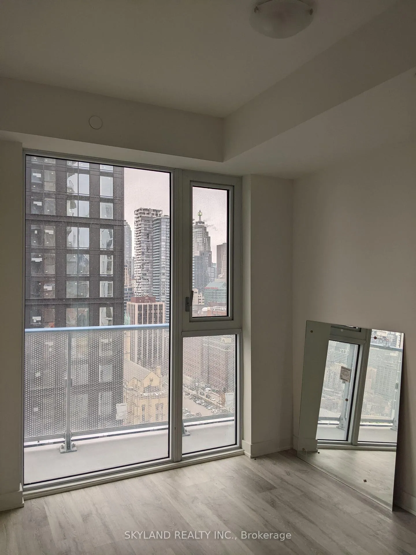 Photo 5 of Unit 2308, 100 Dalhousie Street, Toronto, Church-Yonge Corridor — HOMEH