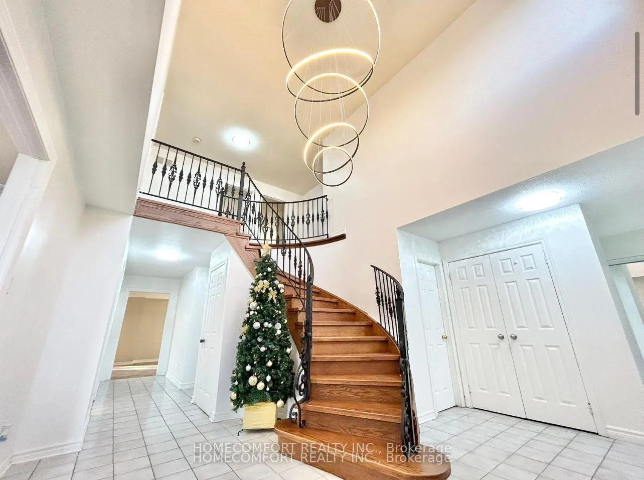 Photo 8 of Unit Upper, 28 Coppard Avenue, Markham, Middlefield — HOMEH