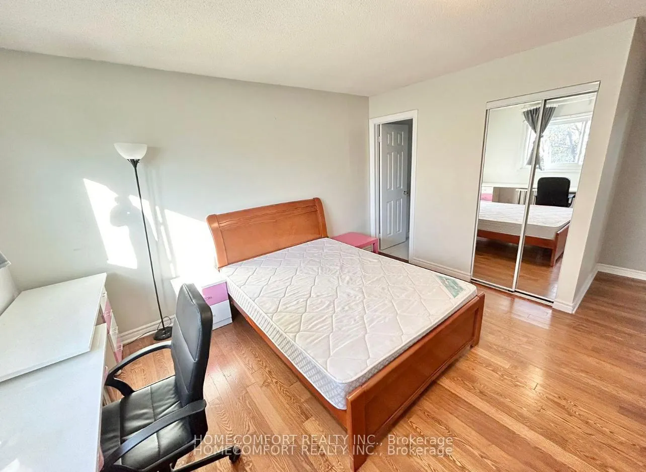 Photo 24 of Unit Upper, 28 Coppard Avenue, Markham, Middlefield — HOMEH