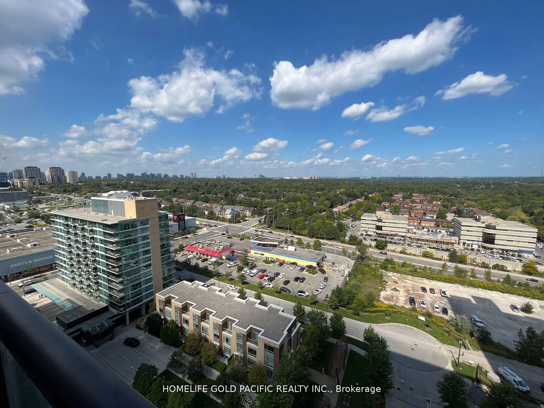 Photo 3 of Unit 2106, 29 Singer Court, North York, Bayview Village — HOMEH