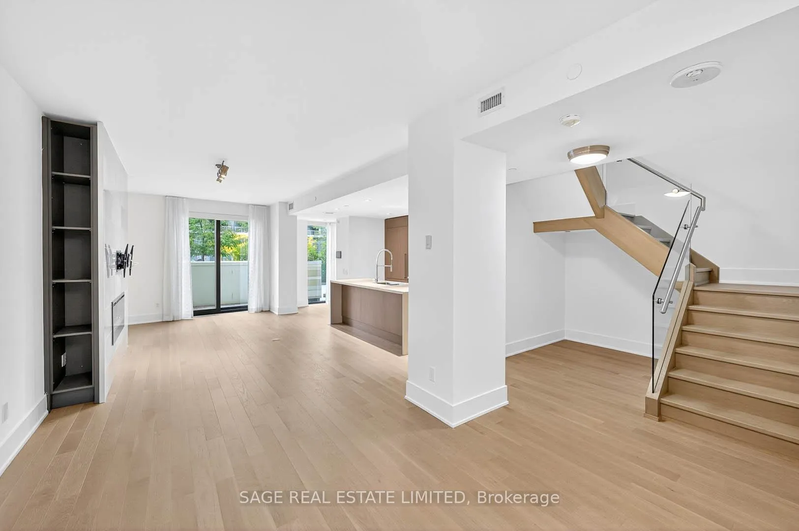Photo 1 of Unit 105, 118 Merchants' Wharf, Toronto, Waterfront Communities — HOMEH