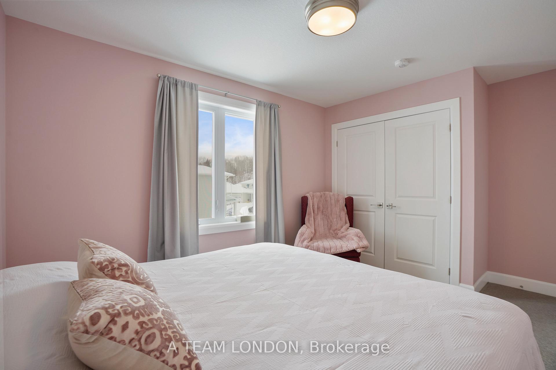 Photo 21 of 418 Breakwater Boulevard, Central Elgin, Rural Central Elgin — HOMEH