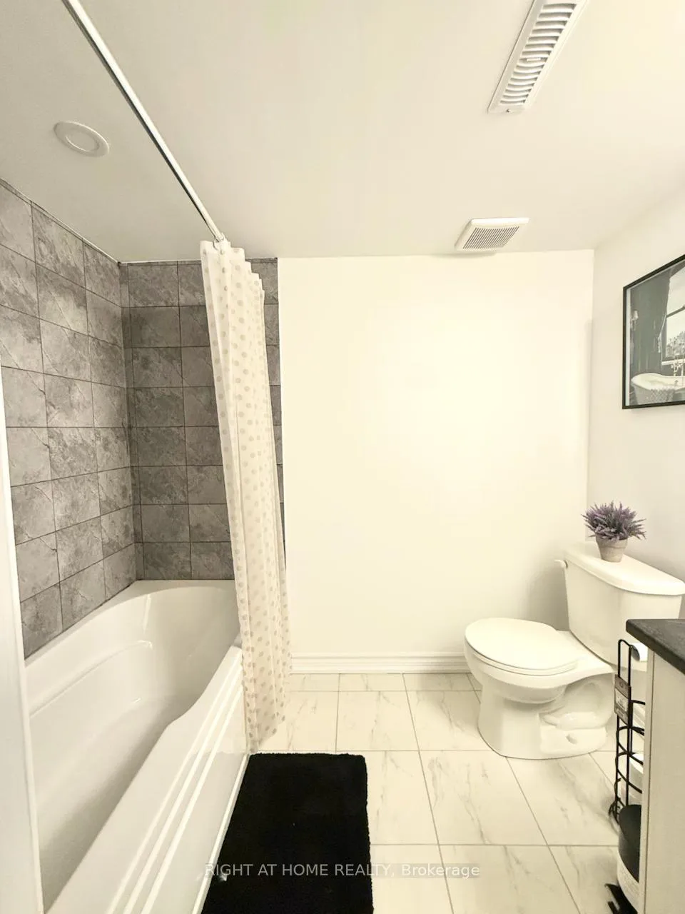 Photo 14 of Unit #2, 31 Pumpkin Corner Crescent, Barrie, Rural Barrie Southeast — HOMEH