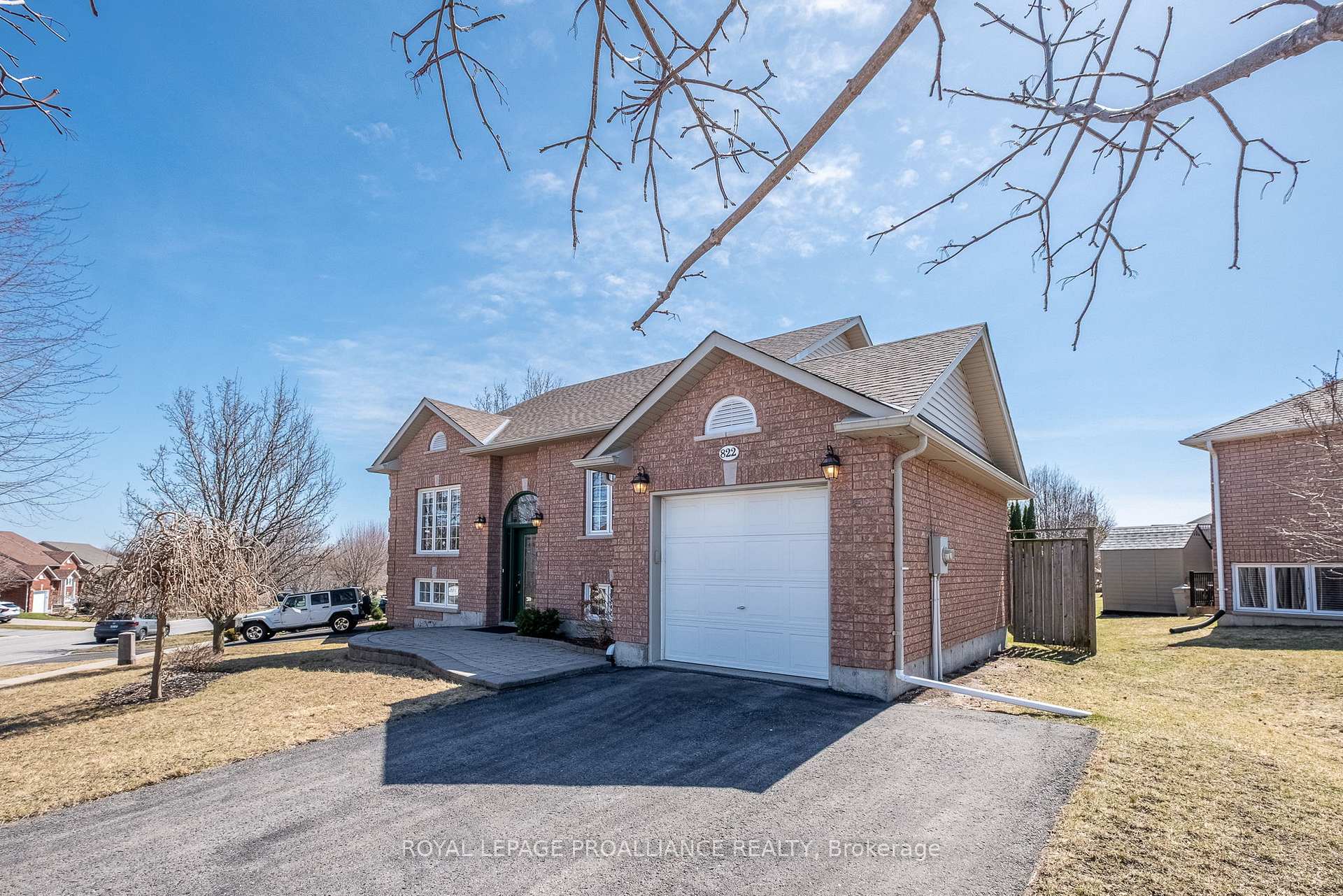 Photo 4 of 822 Munson Crescent, Cobourg — HOMEH