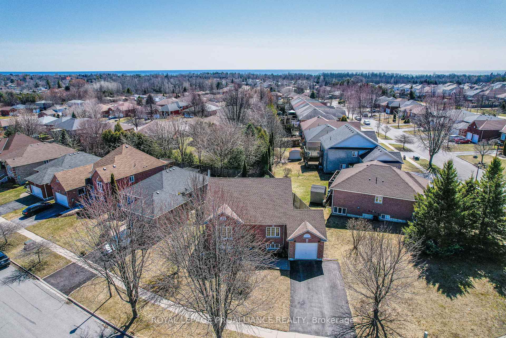Photo 6 of 822 Munson Crescent, Cobourg — HOMEH