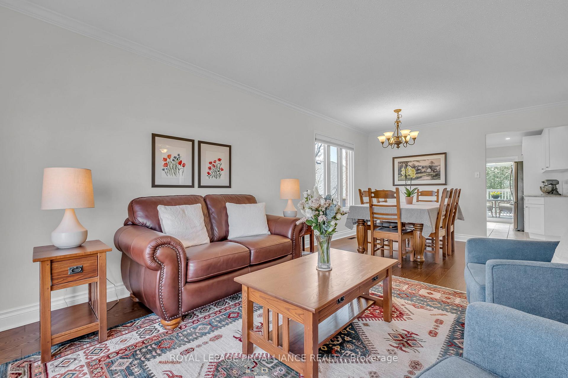 Photo 11 of 822 Munson Crescent, Cobourg — HOMEH