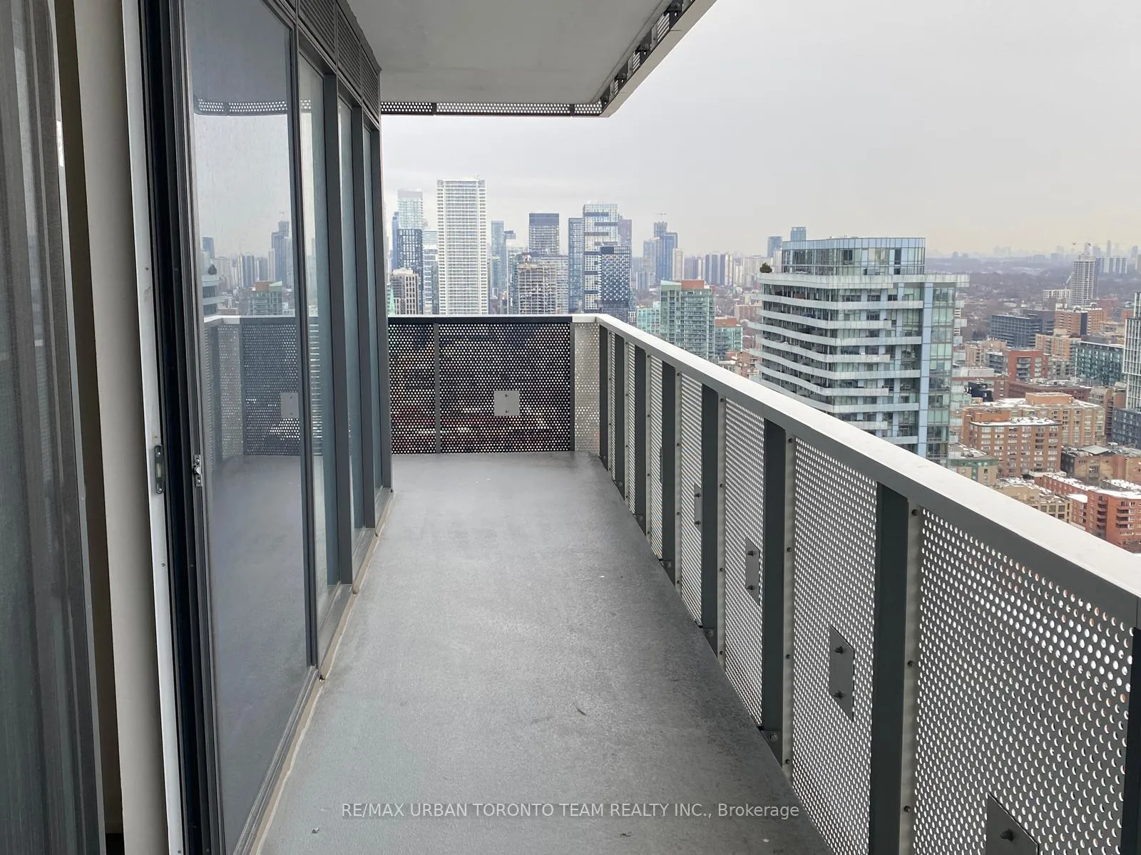 Photo 5 of Unit 3903, 138 Downes Street, Toronto, Waterfront Communities — HOMEH