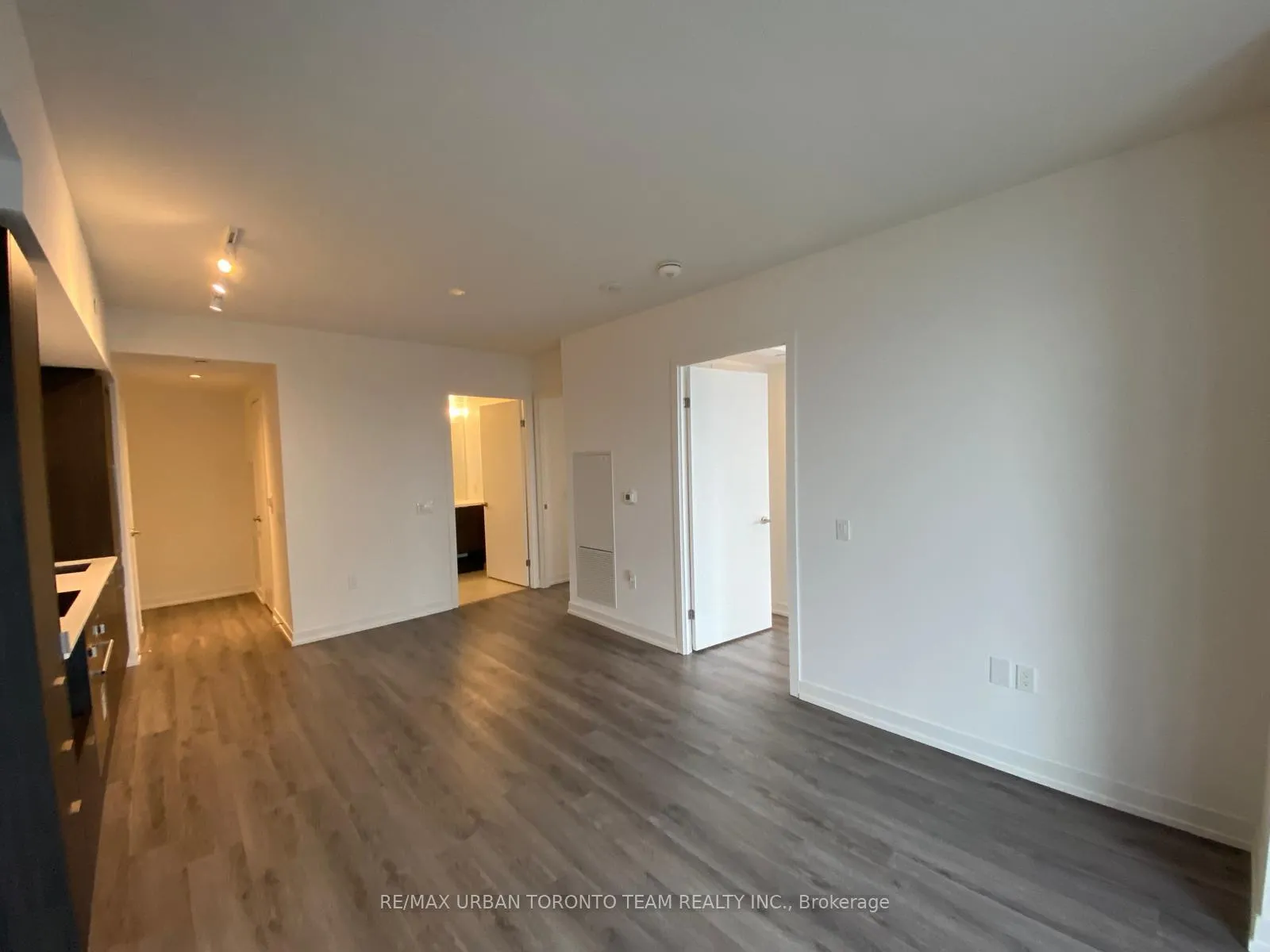 Photo 11 of Unit 3903, 138 Downes Street, Toronto, Waterfront Communities — HOMEH