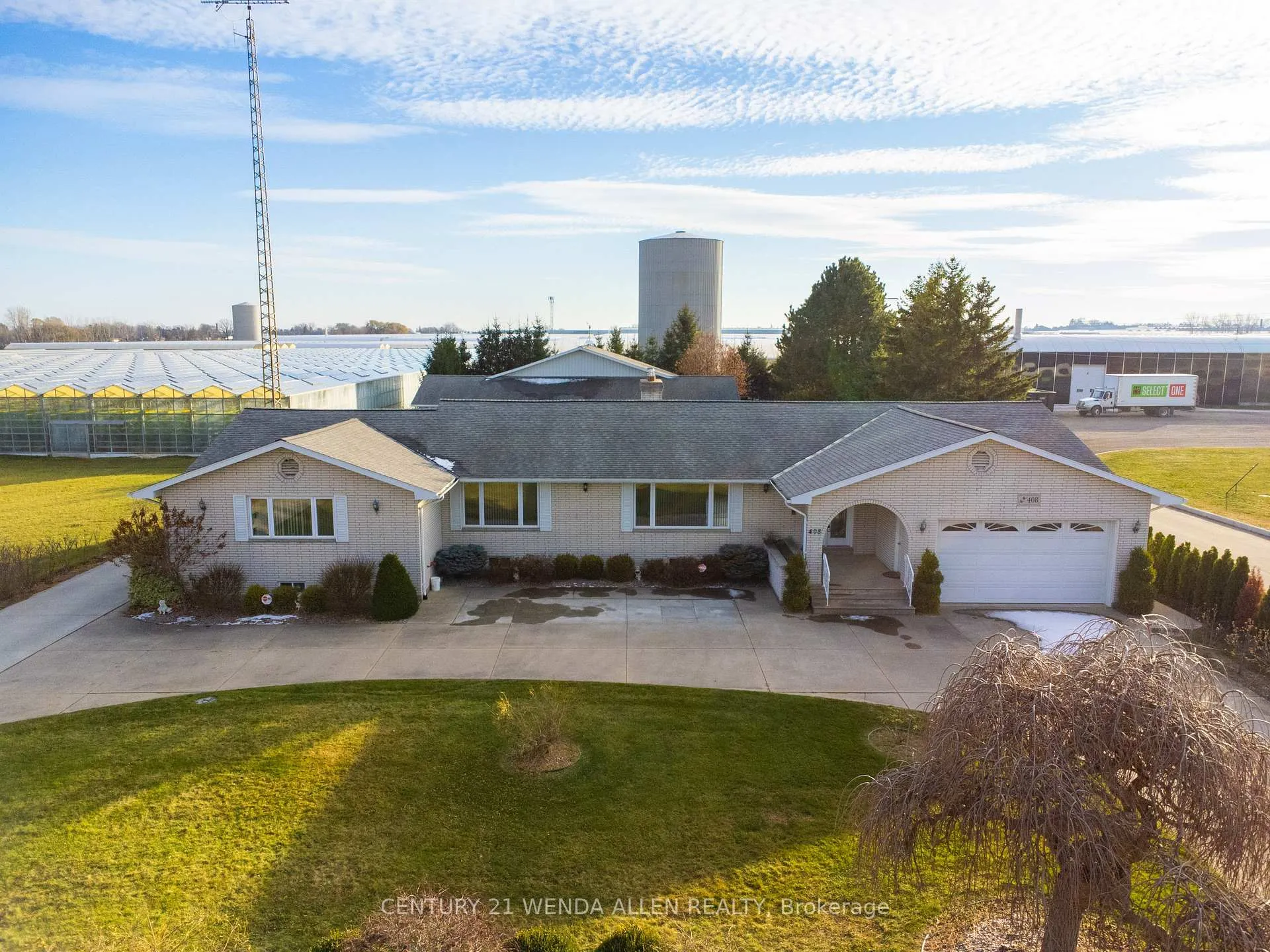 Photo 2 of 408 Mersea Road 3, Leamington — HOMEH