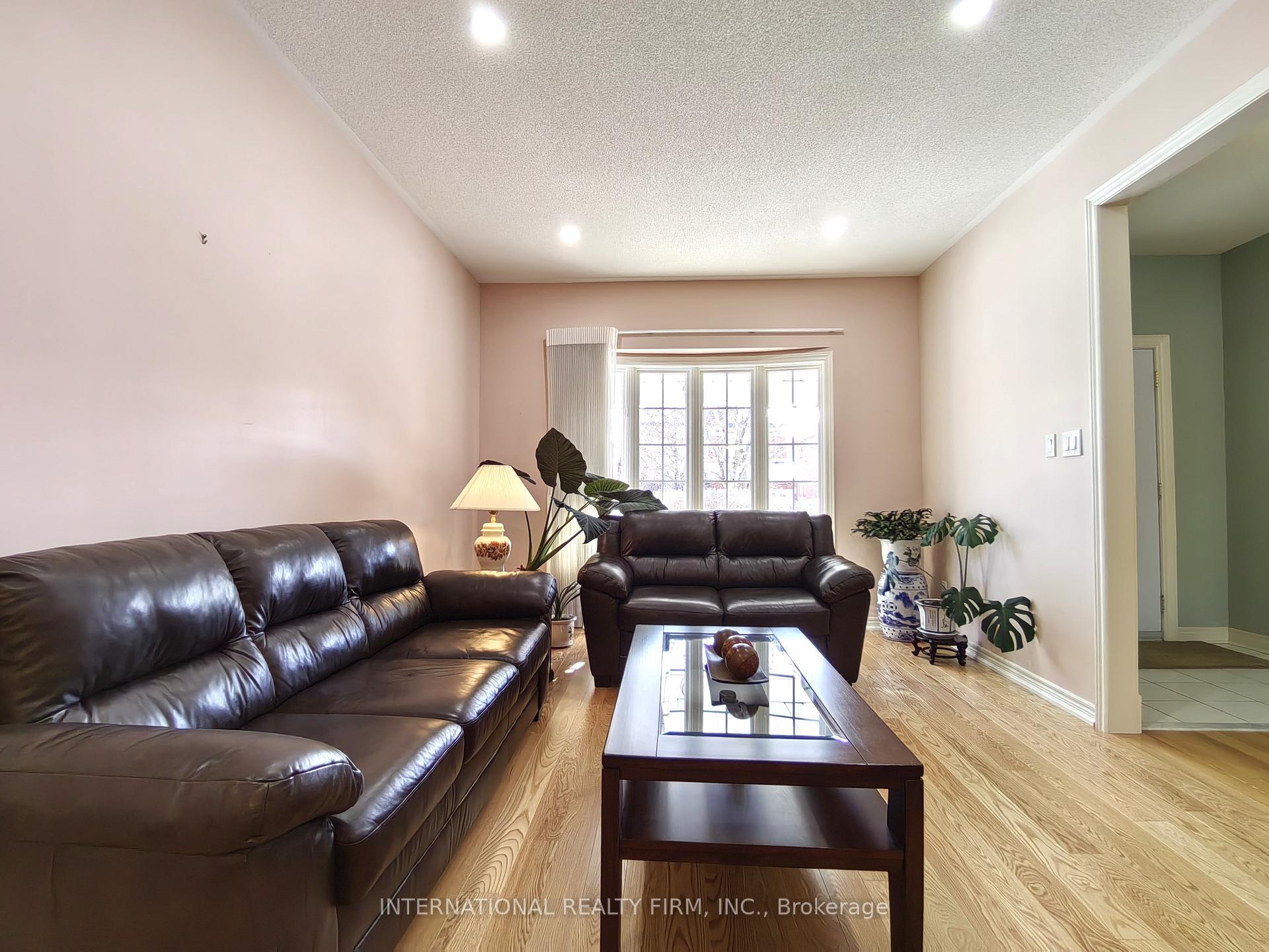 Photo 10 of 394 Delaney Drive, Ajax, Central West — HOMEH
