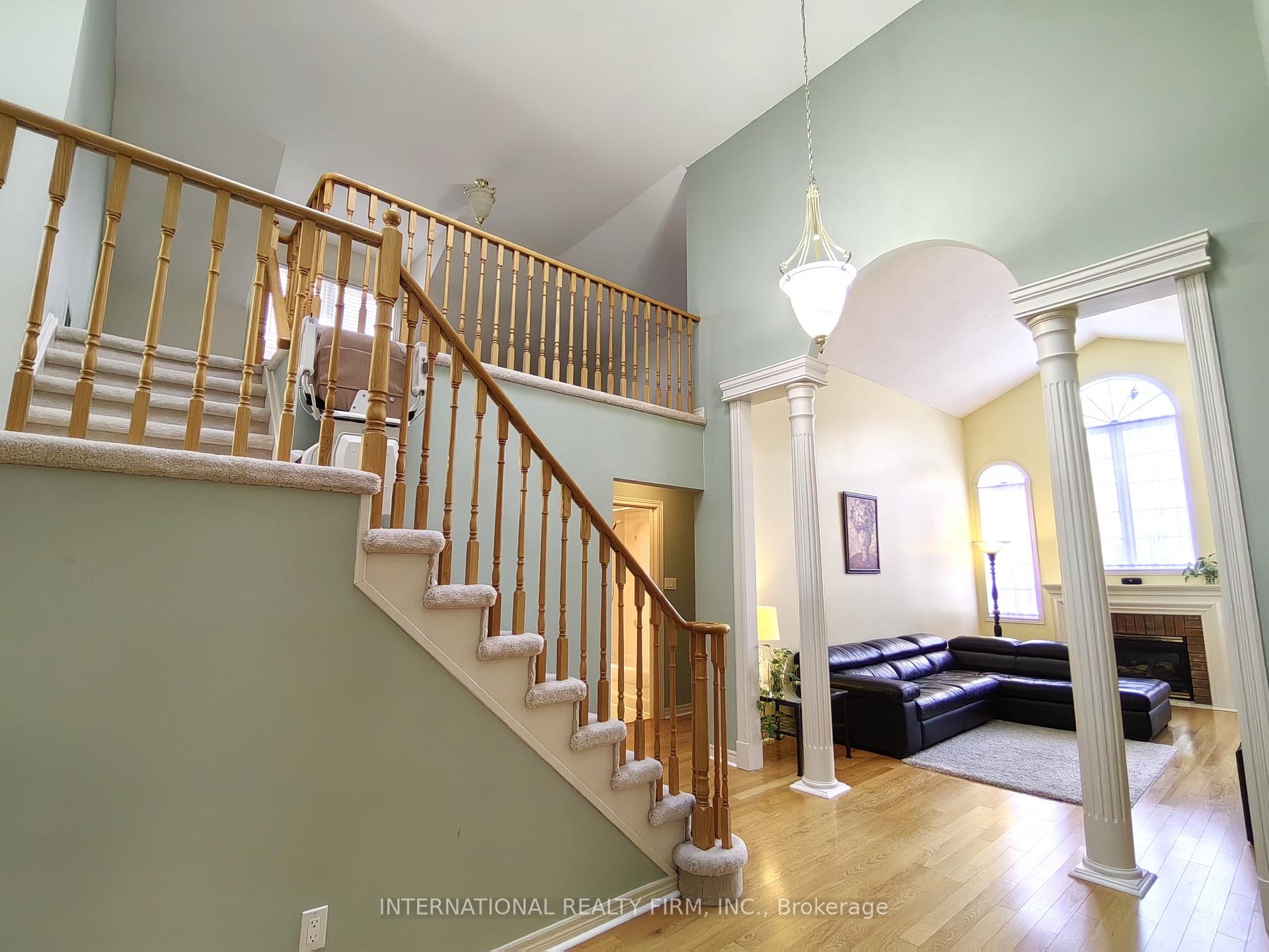 Photo 16 of 394 Delaney Drive, Ajax, Central West — HOMEH