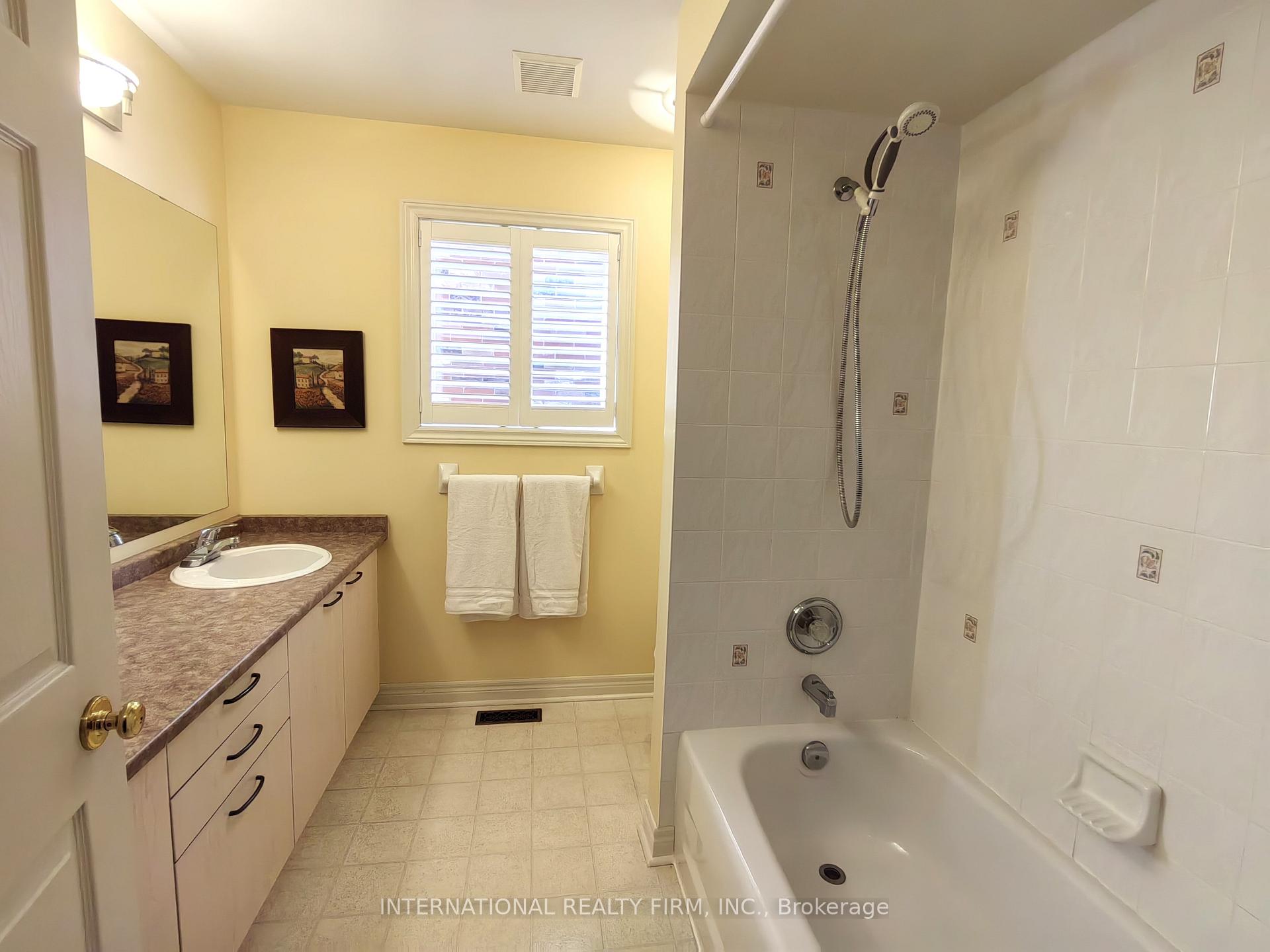 Photo 27 of 394 Delaney Drive, Ajax, Central West — HOMEH