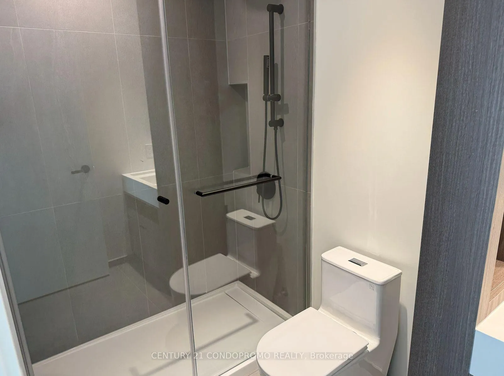 Photo 8 of Unit 4405, 55 Charles Street E, Toronto, Church-Yonge Corridor — HOMEH