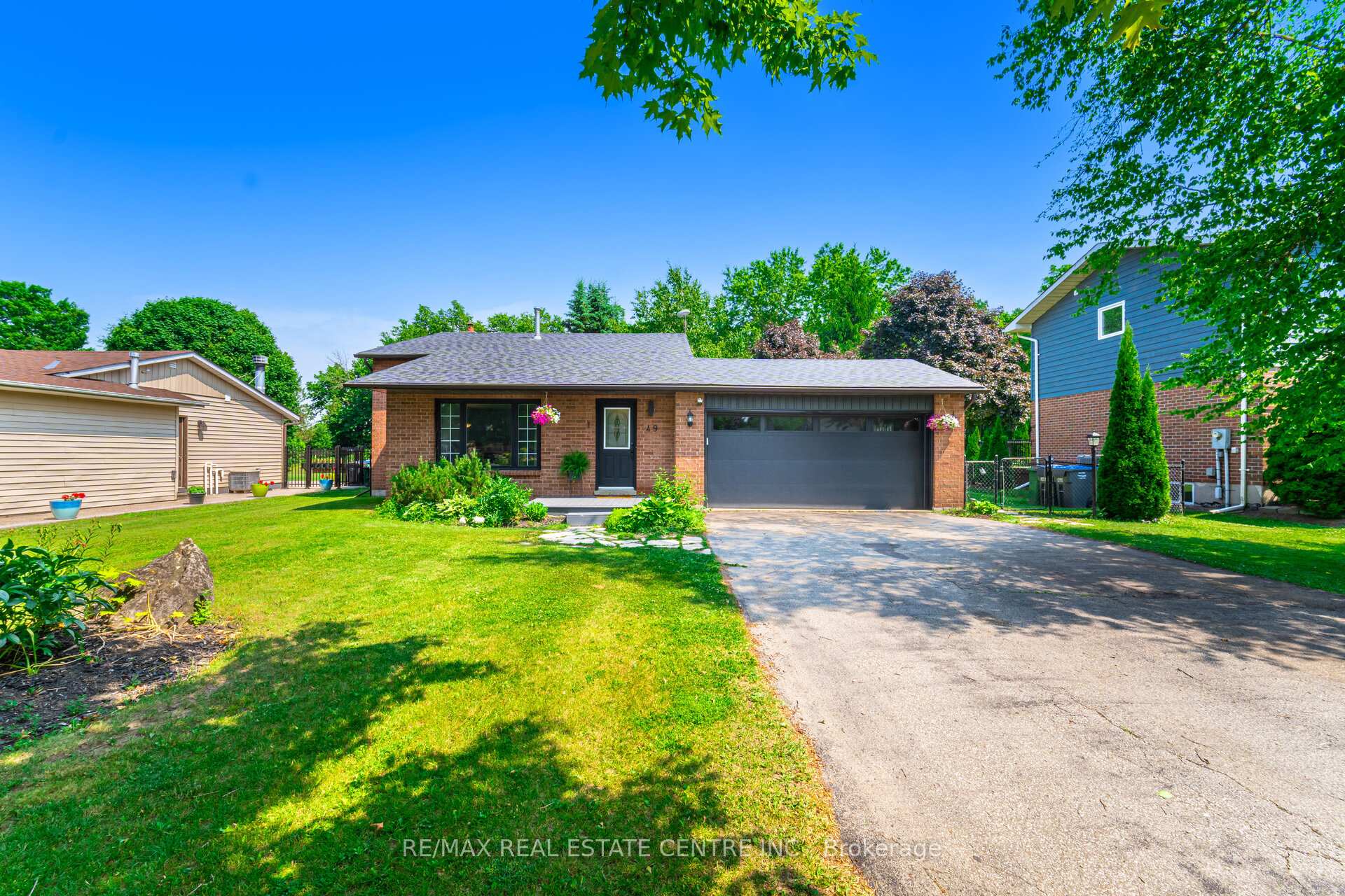 Photo 5 of 49 Mcclellan Road, Caledon, Alton — HOMEH