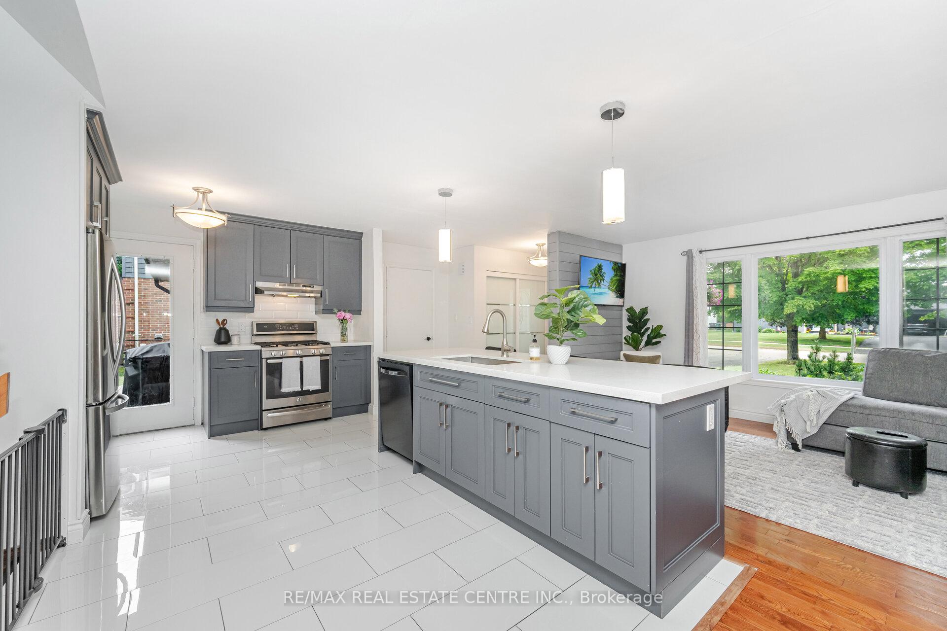 Photo 4 of 49 Mcclellan Road, Caledon, Alton — HOMEH