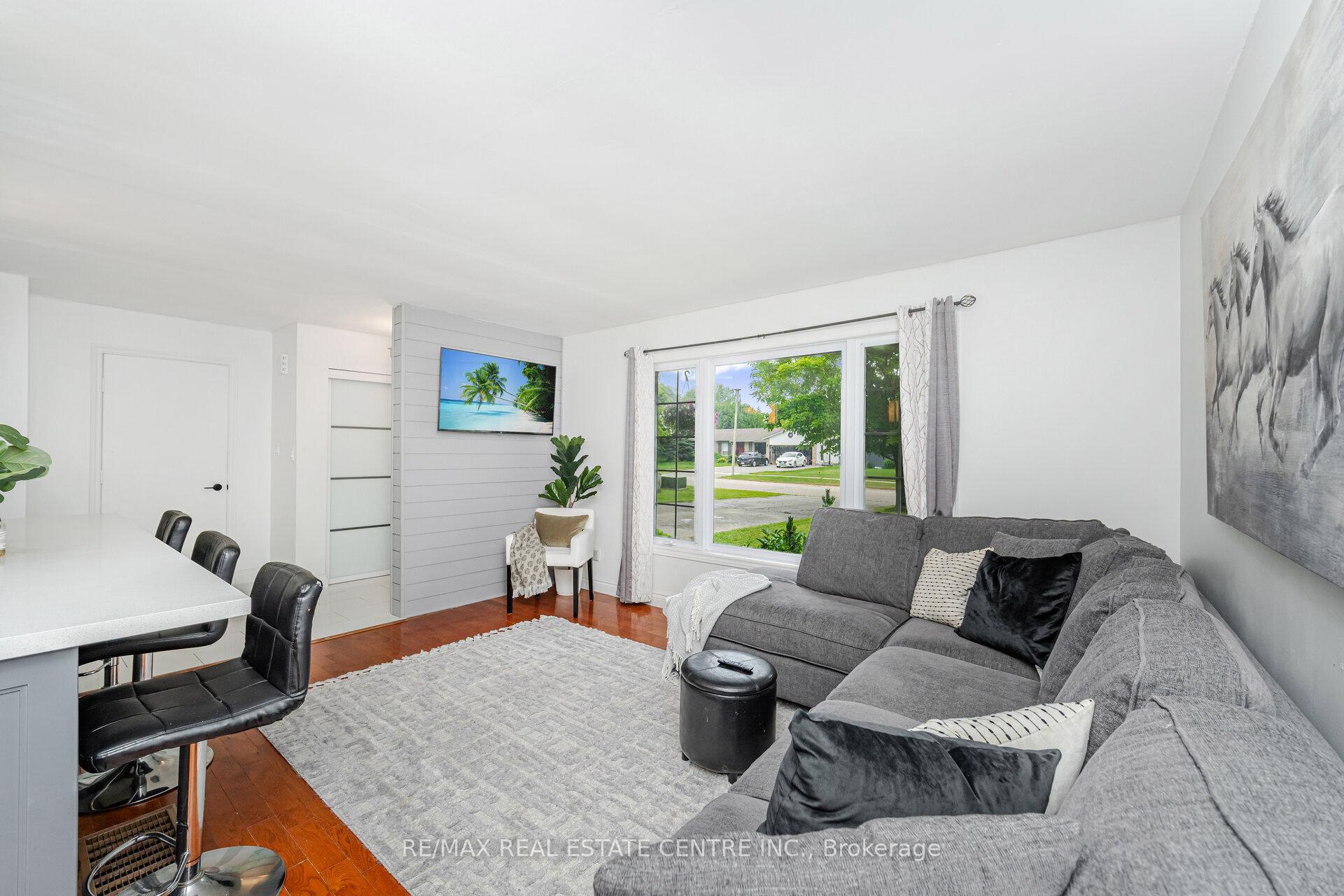 Photo 12 of 49 Mcclellan Road, Caledon, Alton — HOMEH