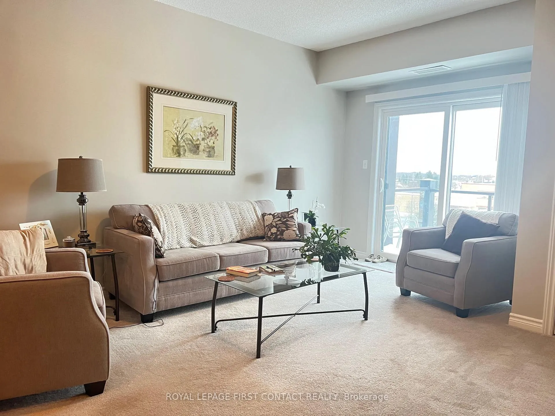 Photo 3 of Unit 403, 720 Yonge Street, Barrie, Painswick South — HOMEH