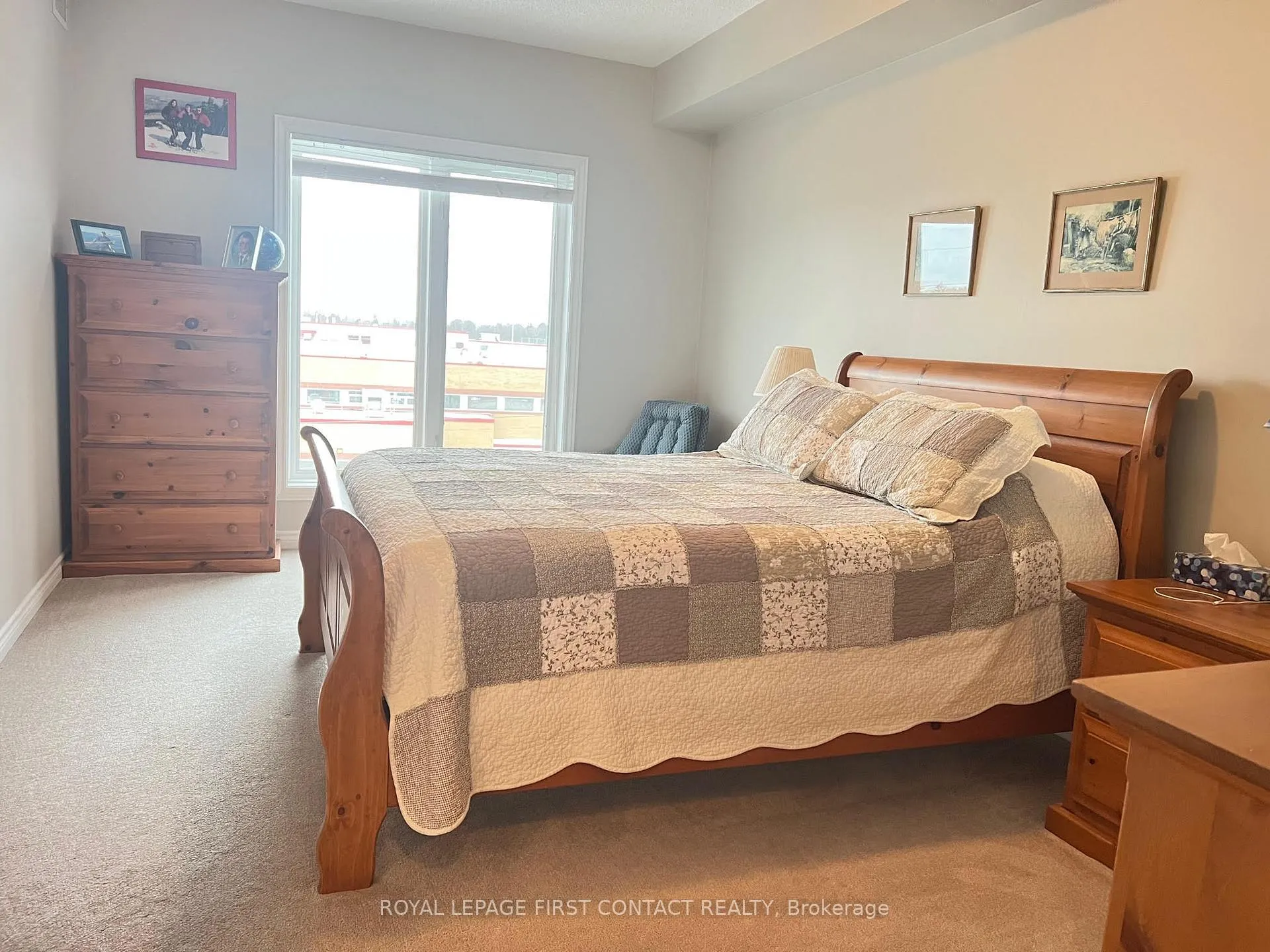 Photo 5 of Unit 403, 720 Yonge Street, Barrie, Painswick South — HOMEH