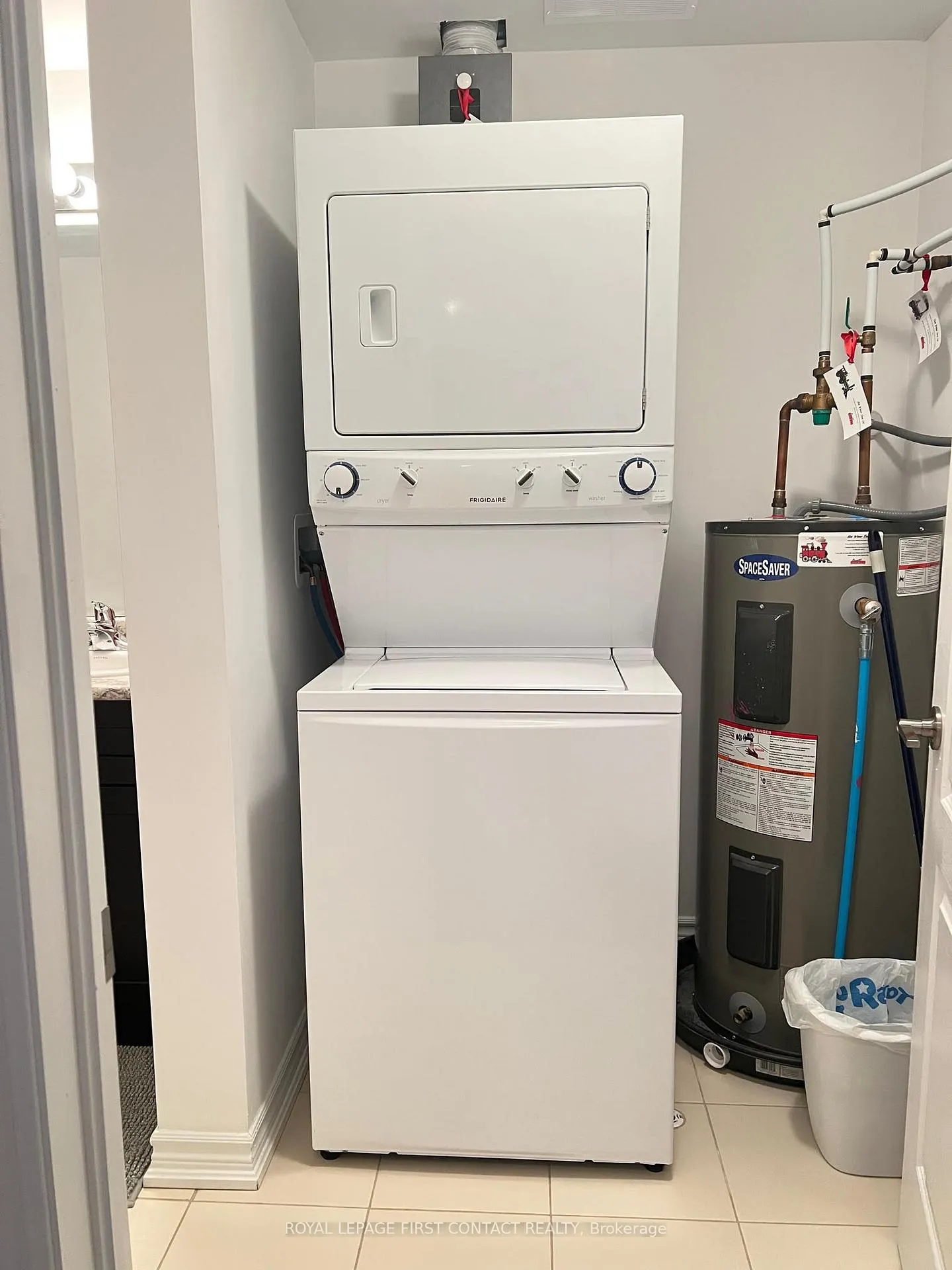 Photo 10 of Unit 403, 720 Yonge Street, Barrie, Painswick South — HOMEH