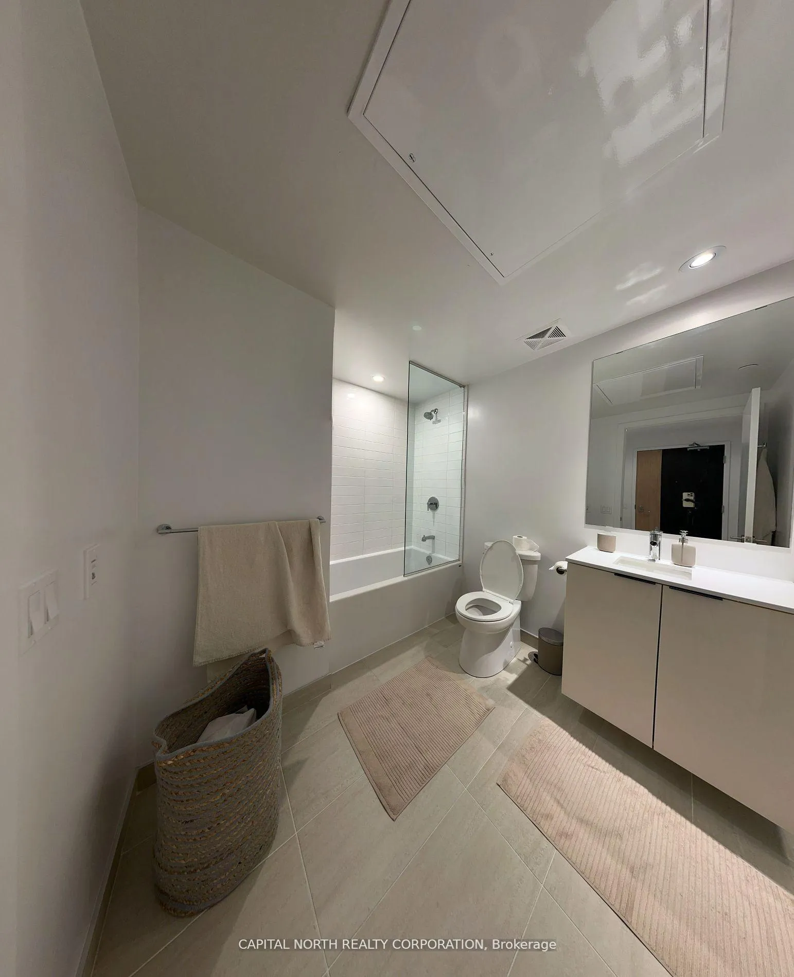Photo 10 of Unit 1609, 48 Power Street, Toronto, Moss Park — HOMEH