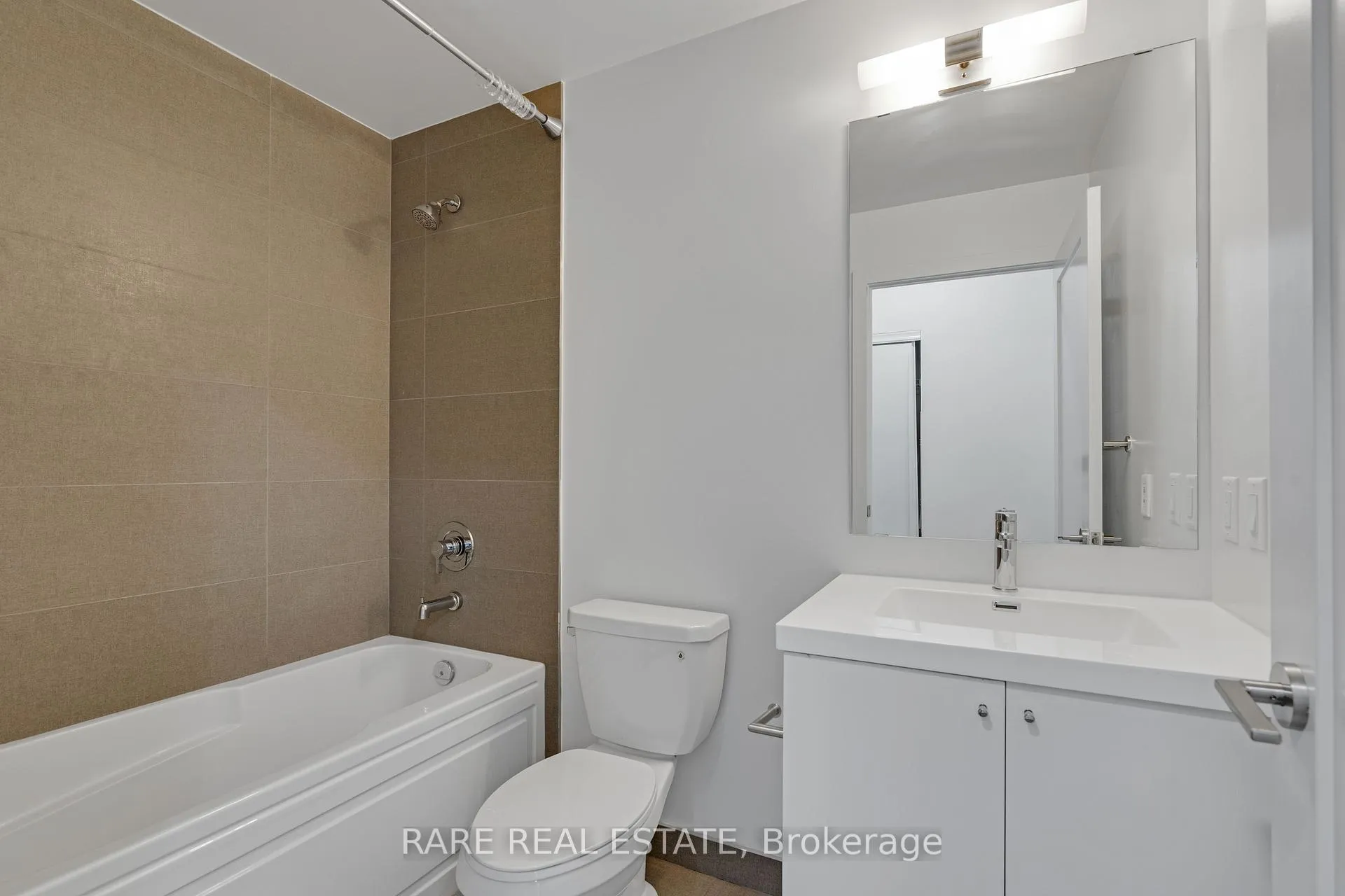 Photo 4 of Unit PH15, 2550 Simcoe Street, Oshawa, Windfields — HOMEH
