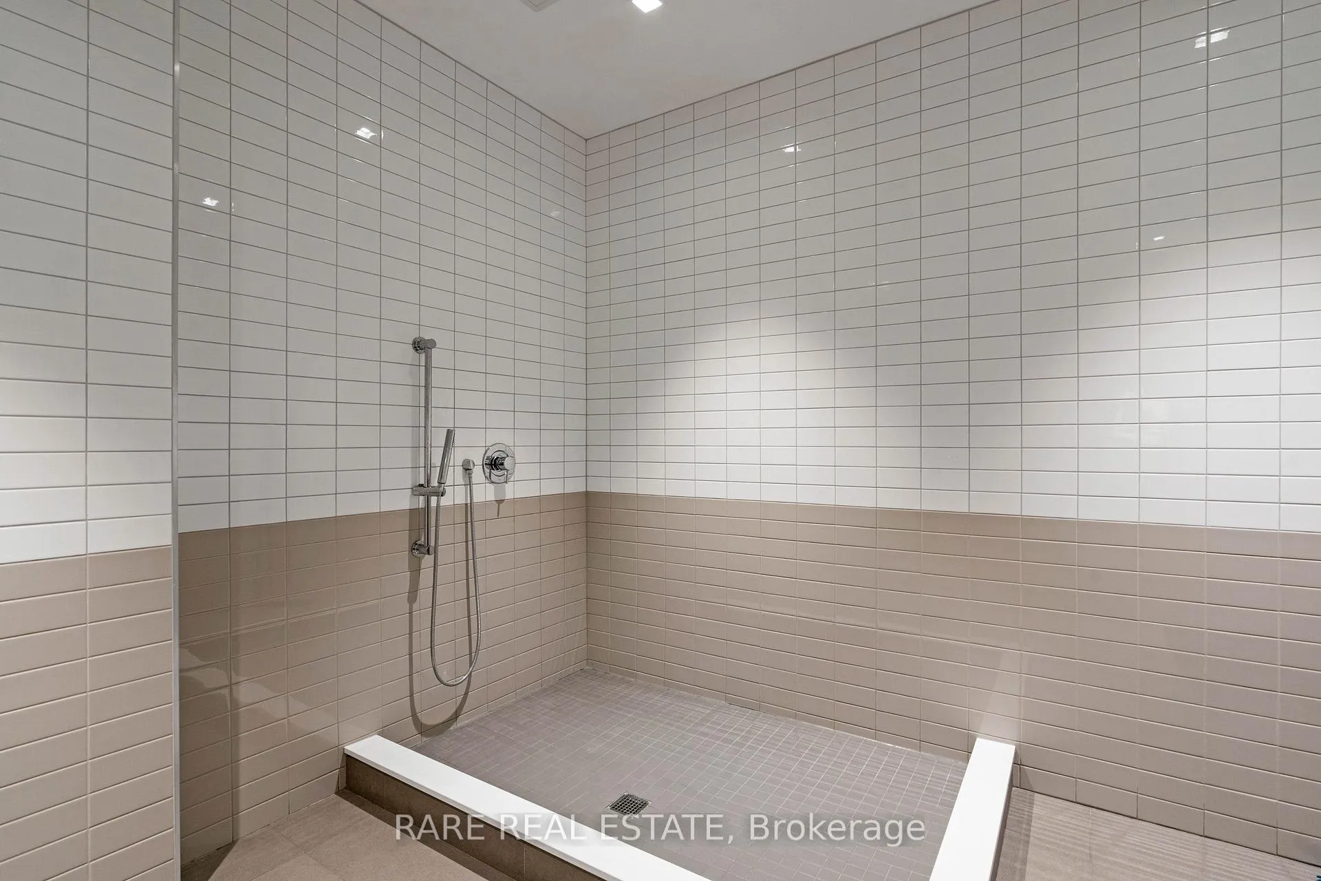 Photo 12 of Unit PH15, 2550 Simcoe Street, Oshawa, Windfields — HOMEH