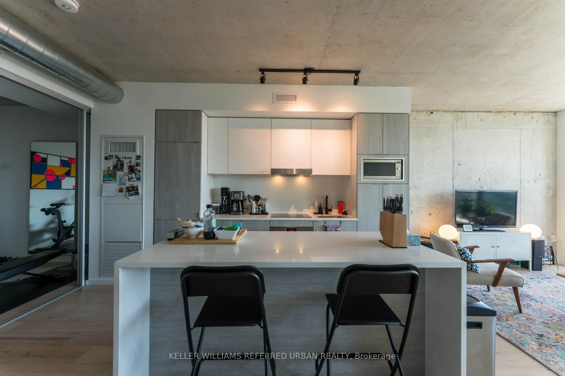 Photo 6 of Unit 807, 21 Lawren Harris Square, Toronto, Waterfront Communities — HOMEH