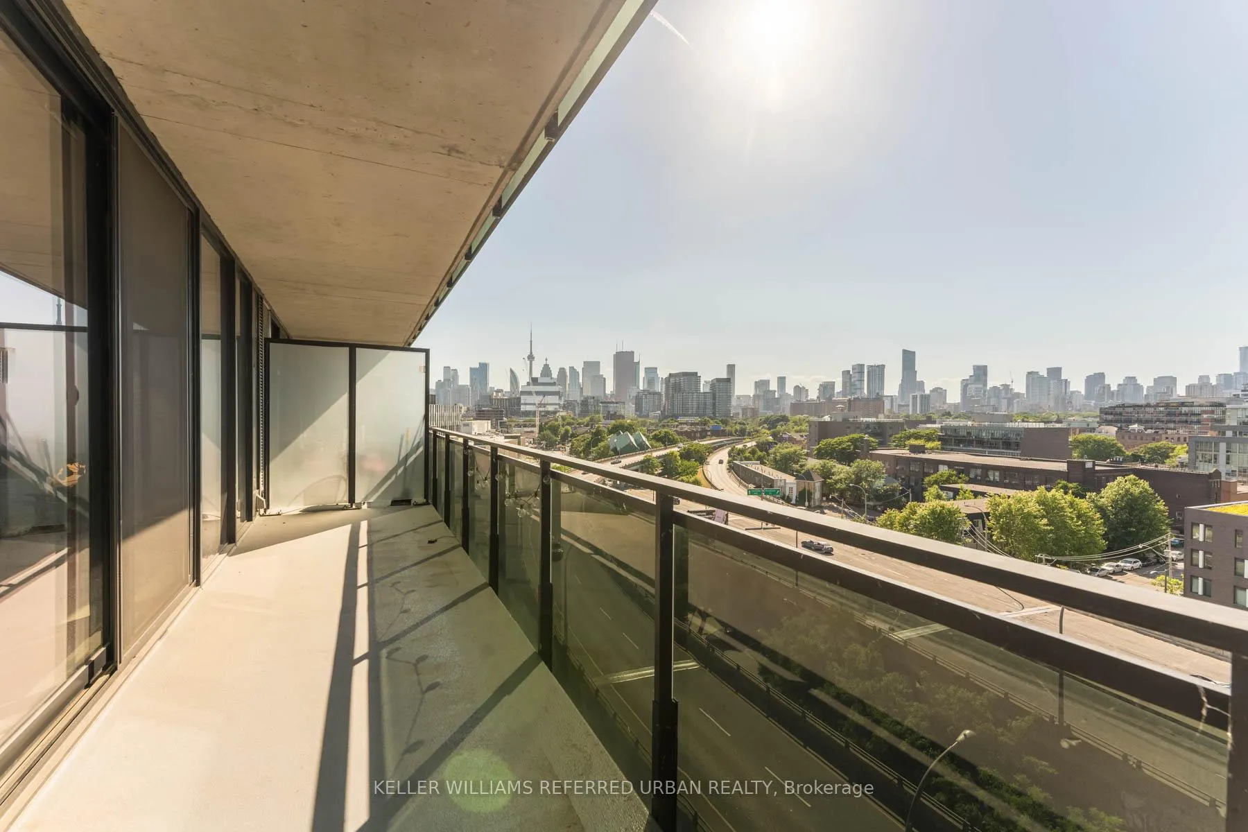 Photo 16 of Unit 807, 21 Lawren Harris Square, Toronto, Waterfront Communities — HOMEH