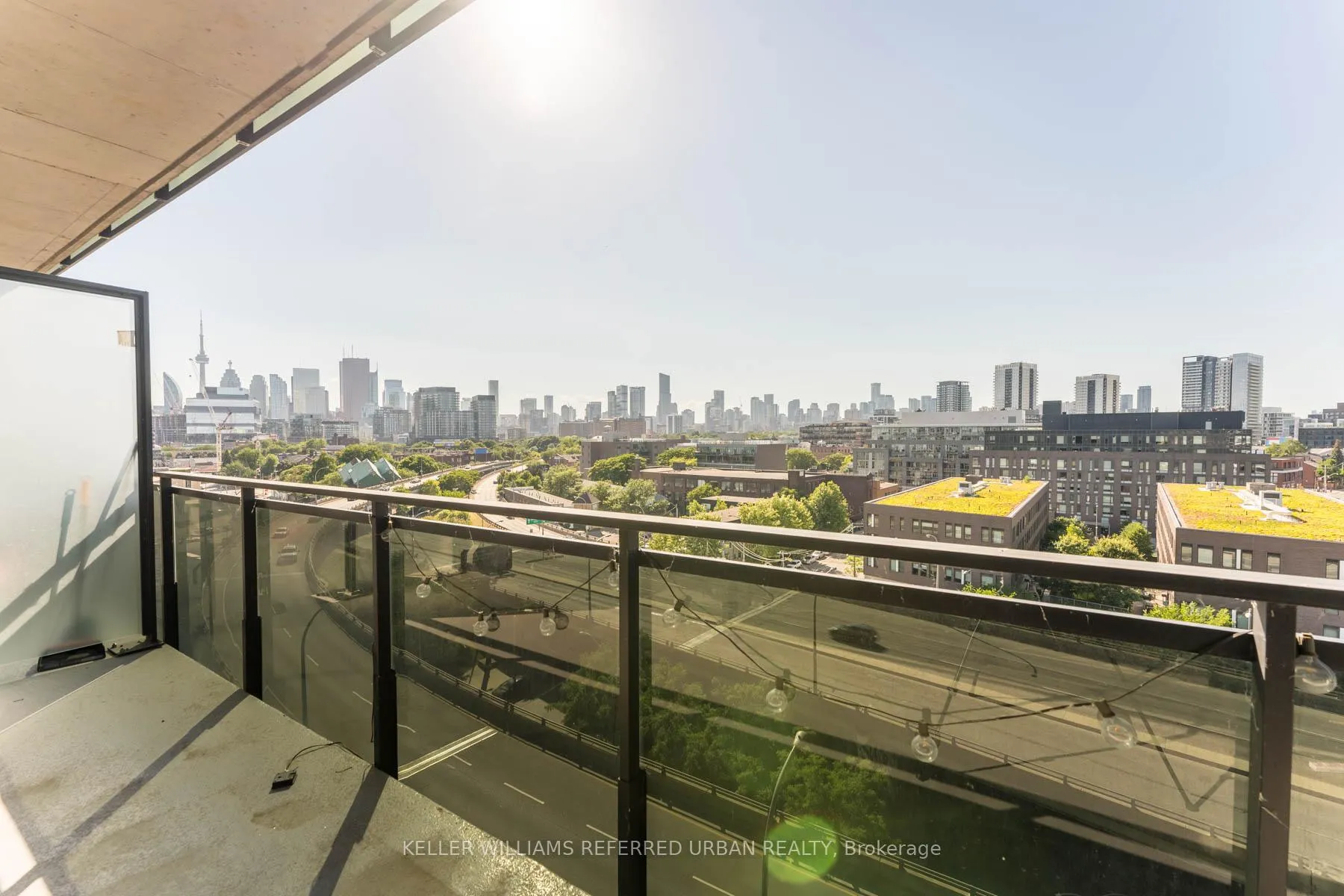 Photo 18 of Unit 807, 21 Lawren Harris Square, Toronto, Waterfront Communities — HOMEH