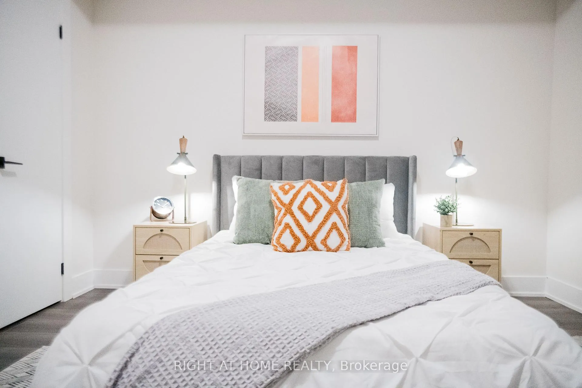 Photo 12 of Unit 407, 4 Spice Way, Barrie, Innis-Shore — HOMEH