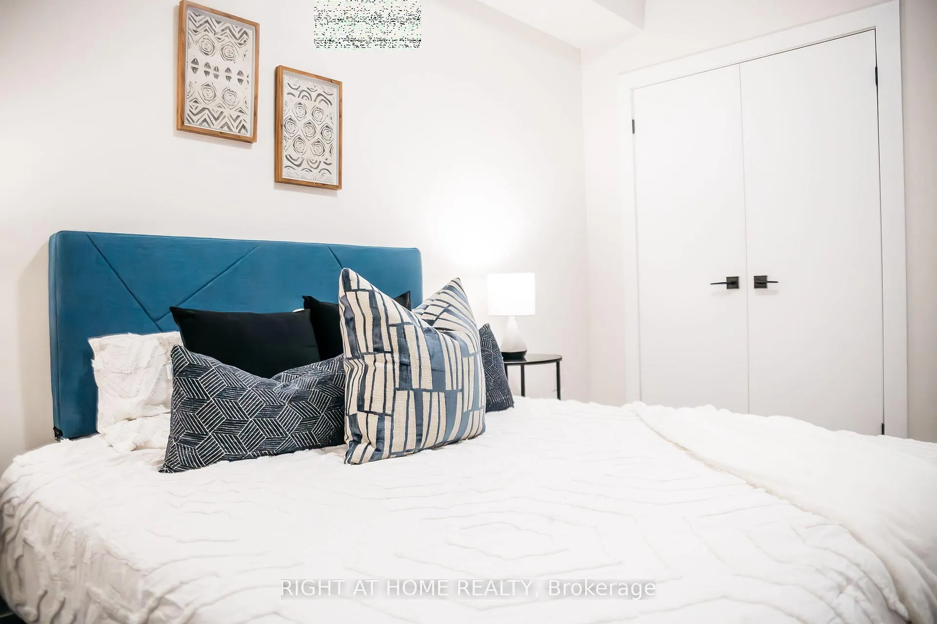 Photo 16 of Unit 407, 4 Spice Way, Barrie, Innis-Shore — HOMEH