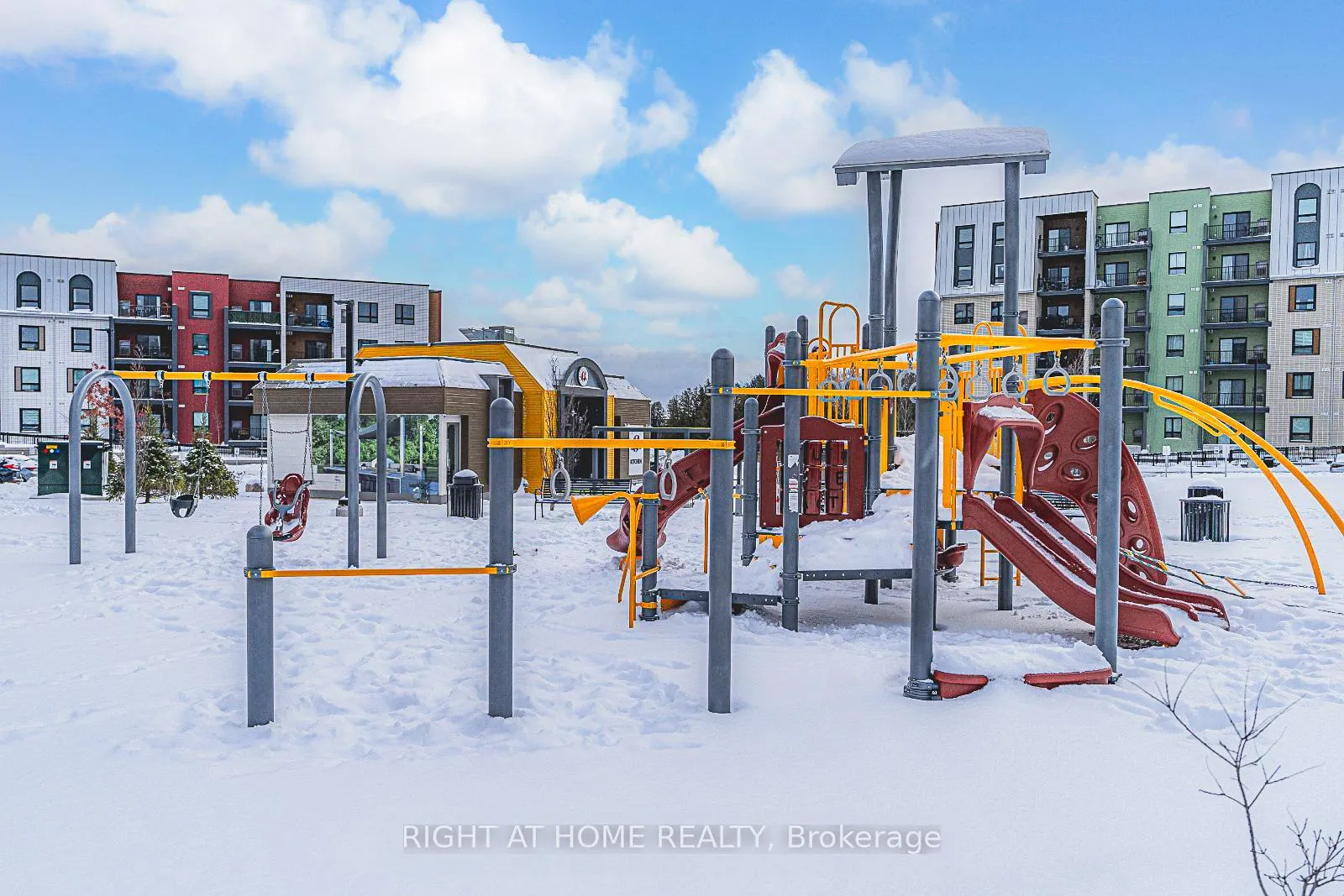 Photo 35 of Unit 407, 4 Spice Way, Barrie, Innis-Shore — HOMEH