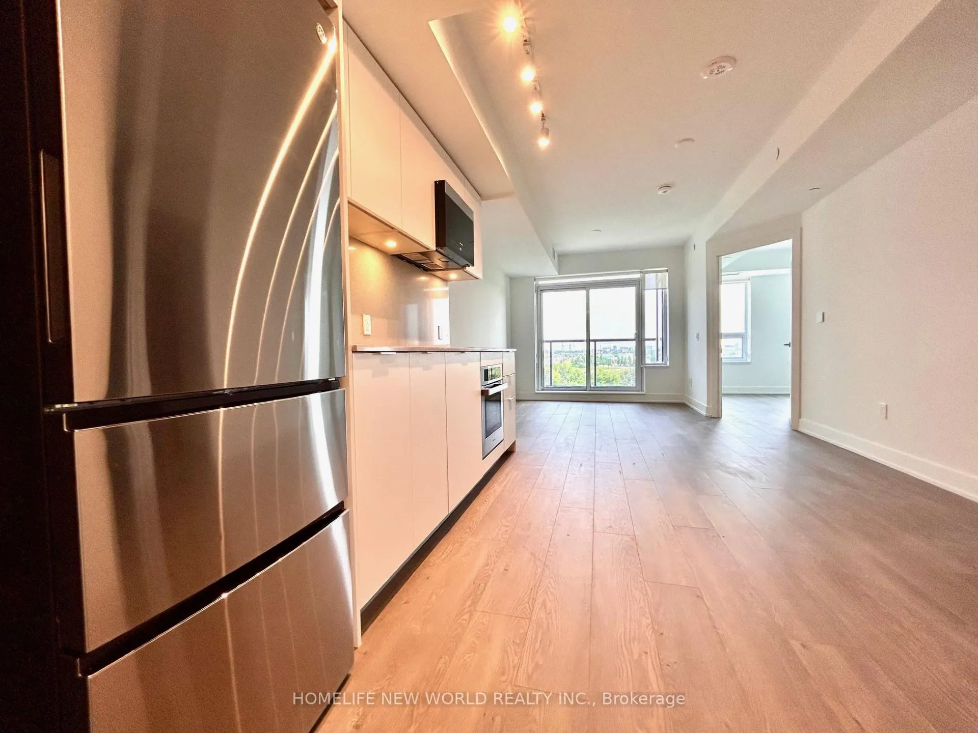 Photo 3 of Unit 1015, 8 Cedarland Drive, Markham, Unionville — HOMEH