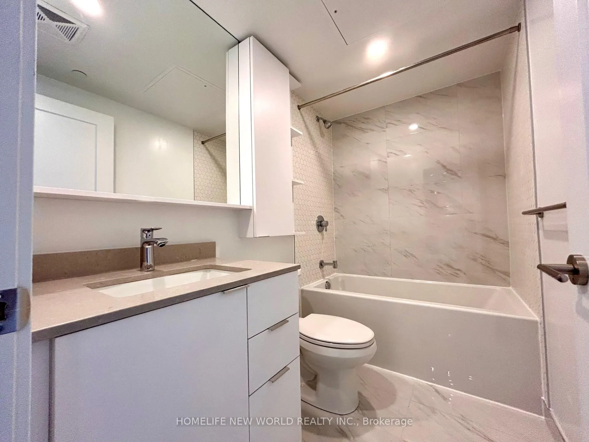 Photo 12 of Unit 1015, 8 Cedarland Drive, Markham, Unionville — HOMEH
