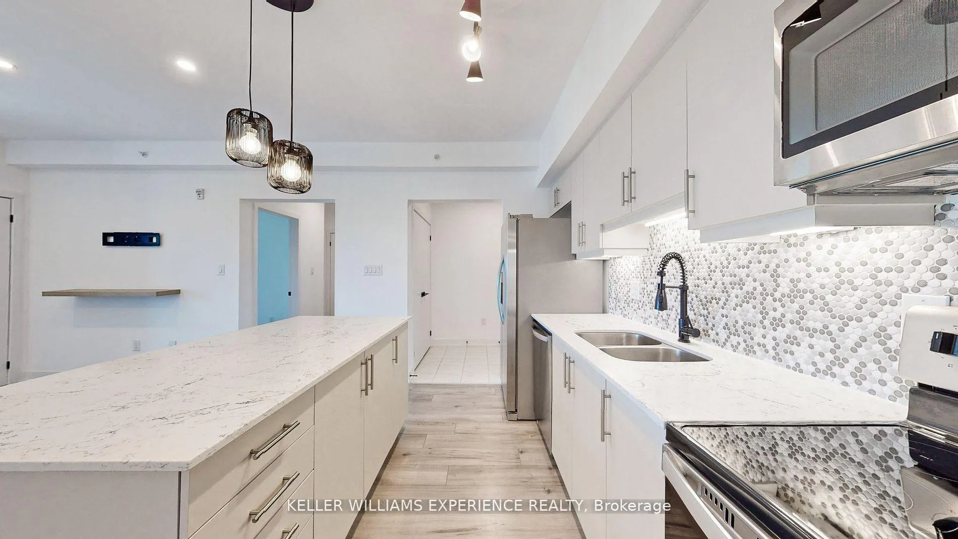Photo 9 of Unit 503, 10 Culinary Lane, Barrie, Innis-Shore — HOMEH