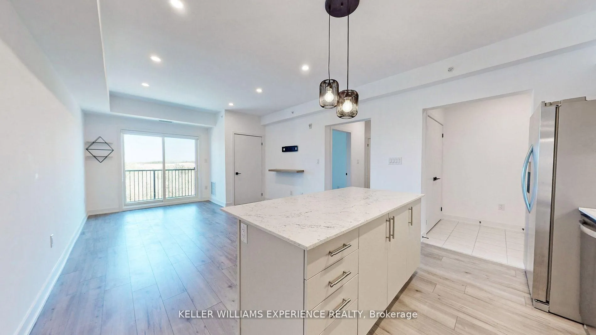 Photo 10 of Unit 503, 10 Culinary Lane, Barrie, Innis-Shore — HOMEH
