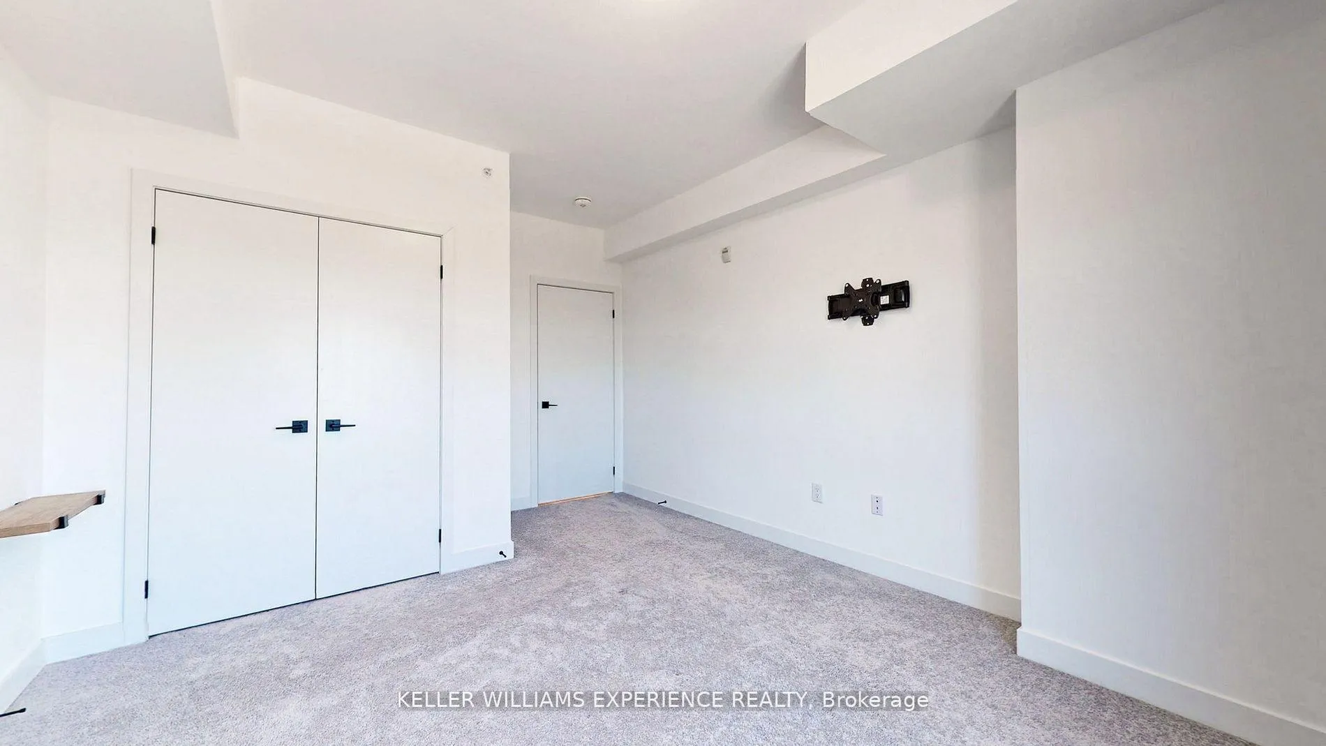Photo 16 of Unit 503, 10 Culinary Lane, Barrie, Innis-Shore — HOMEH