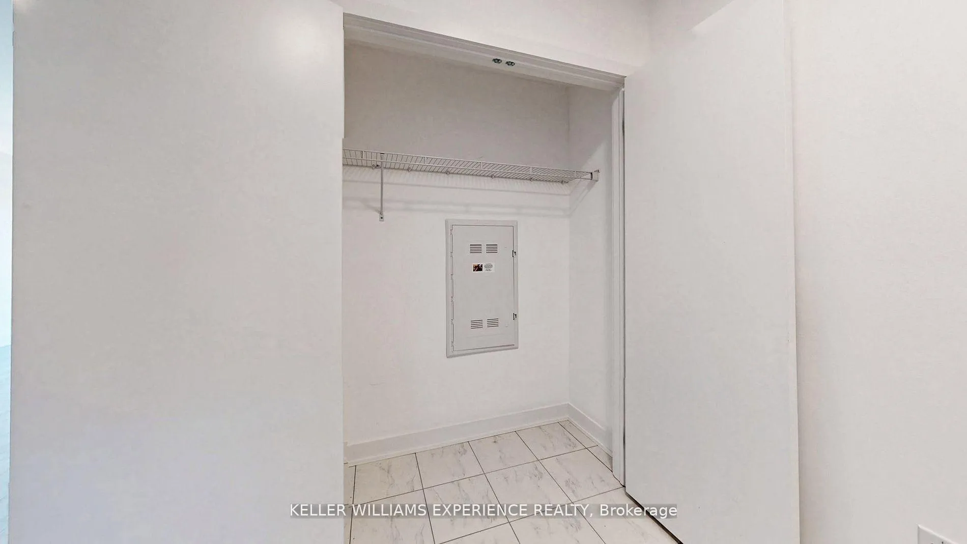 Photo 19 of Unit 503, 10 Culinary Lane, Barrie, Innis-Shore — HOMEH