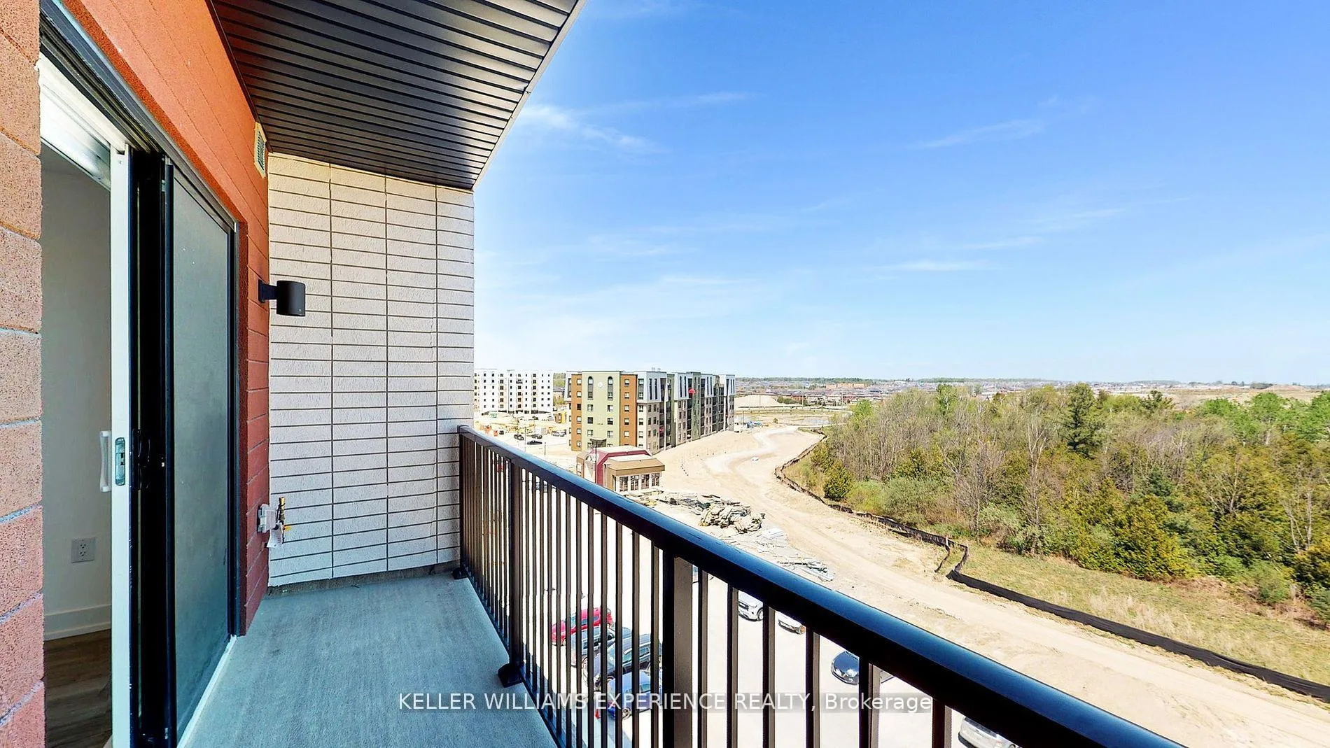 Photo 23 of Unit 503, 10 Culinary Lane, Barrie, Innis-Shore — HOMEH