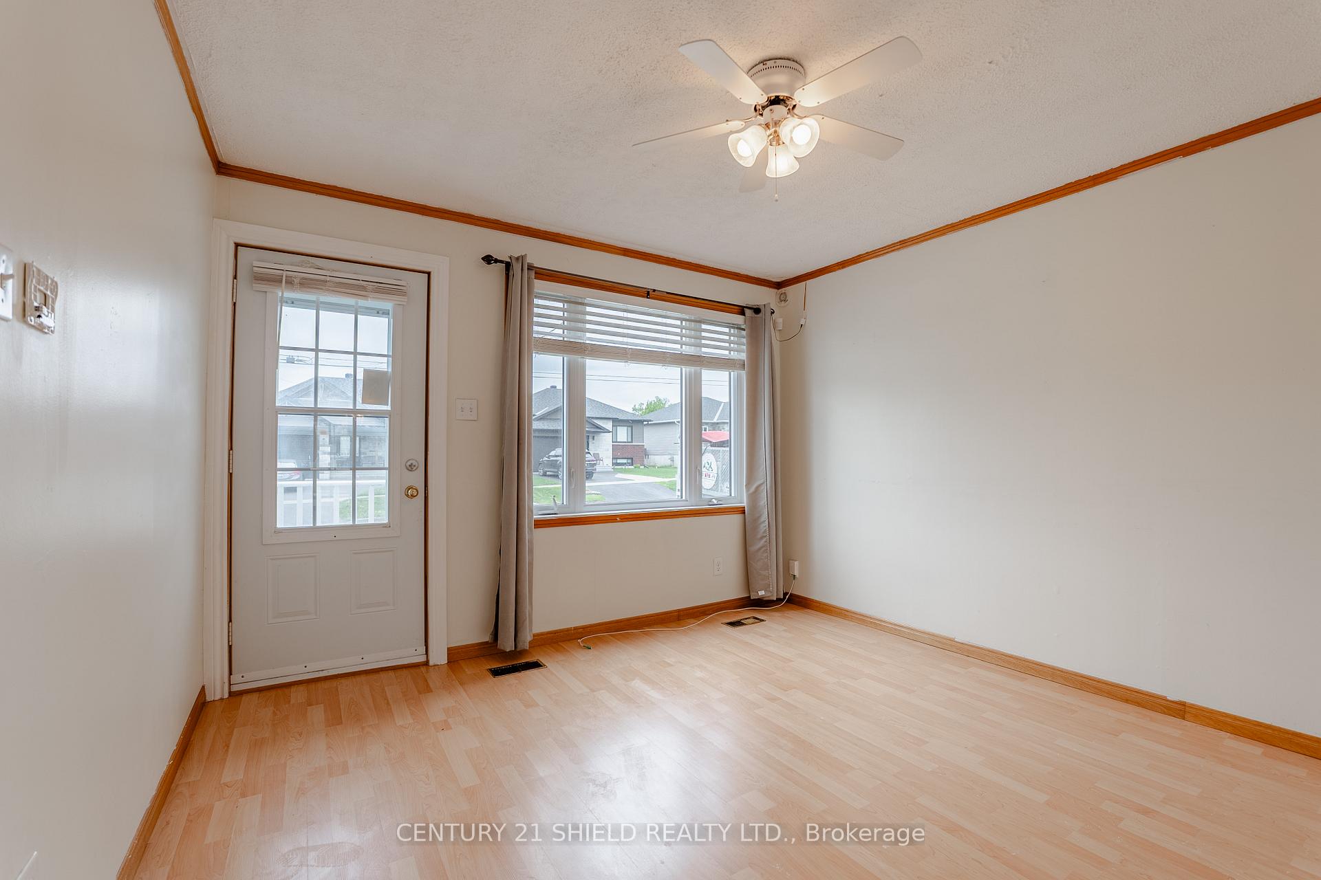 Photo 11 of 117 Anthony Street, Cornwall — HOMEH