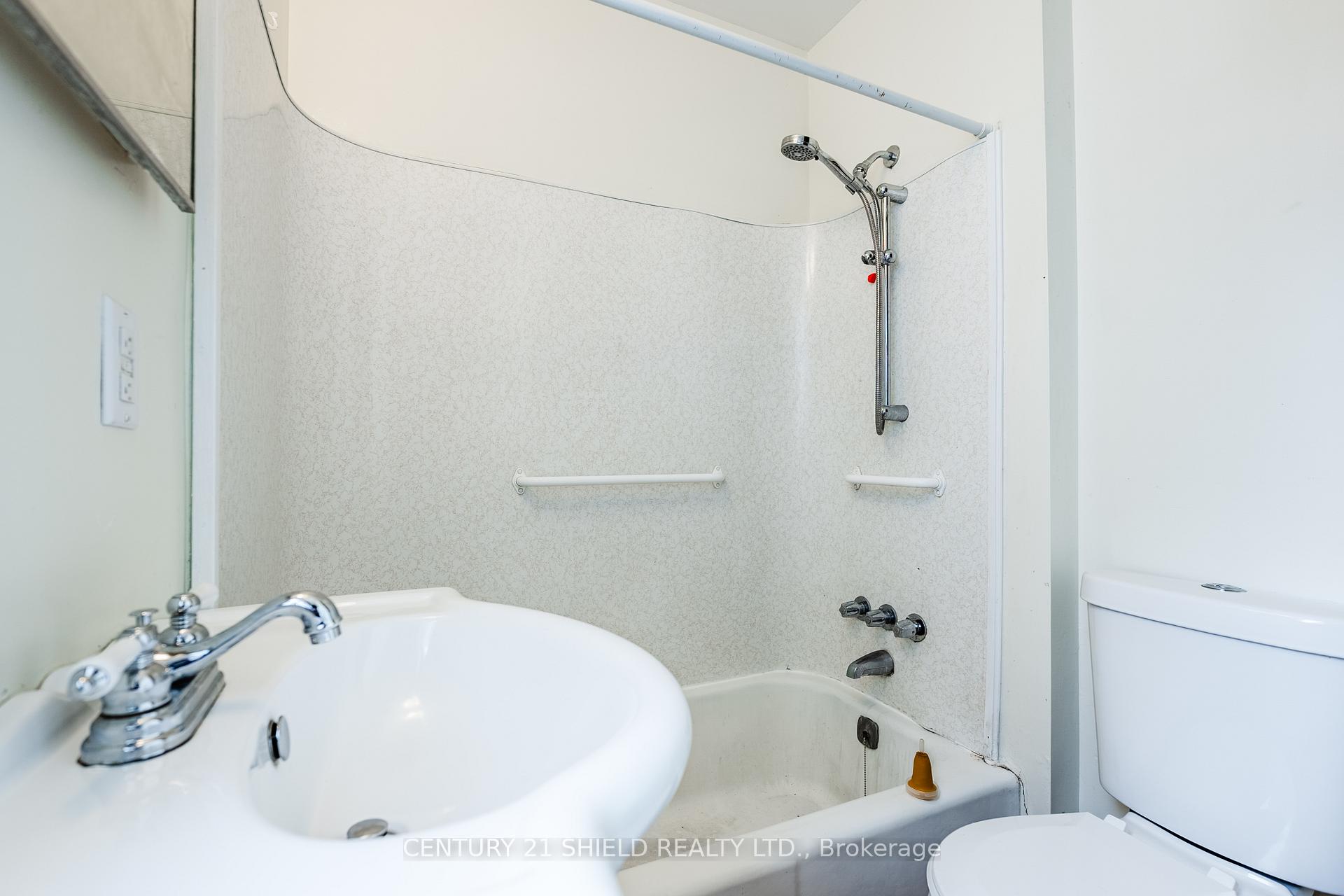 Photo 26 of 117 Anthony Street, Cornwall — HOMEH