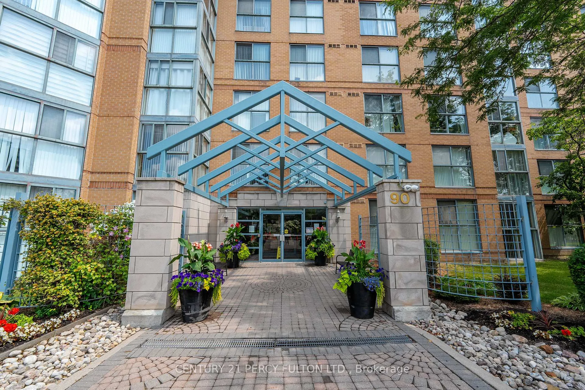 Front of Unit 403, 90 Dale Avenue