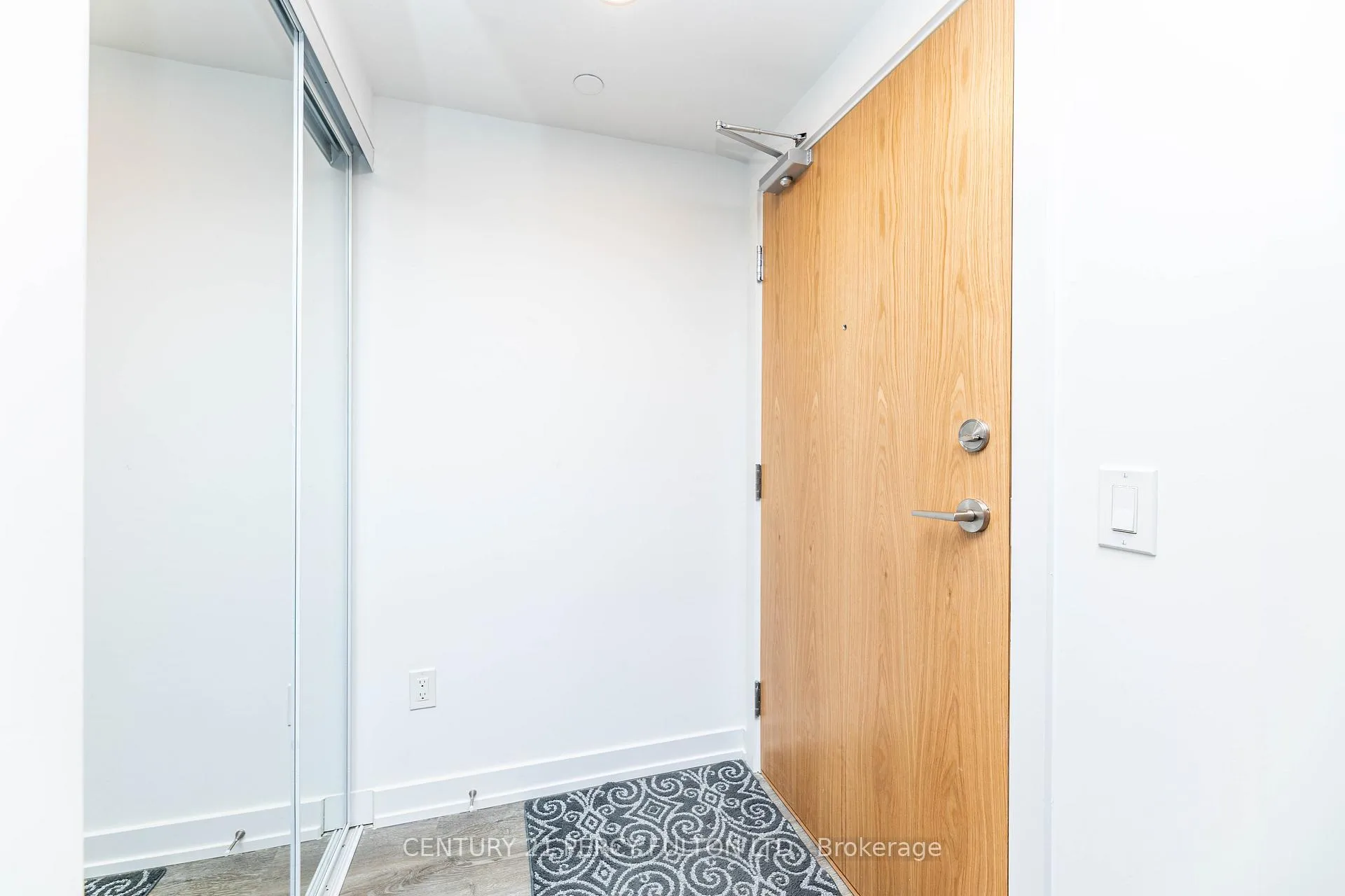 Photo 6 of Unit 2005, 1435 Celebration Drive, Pickering, Bay Ridges — HOMEH