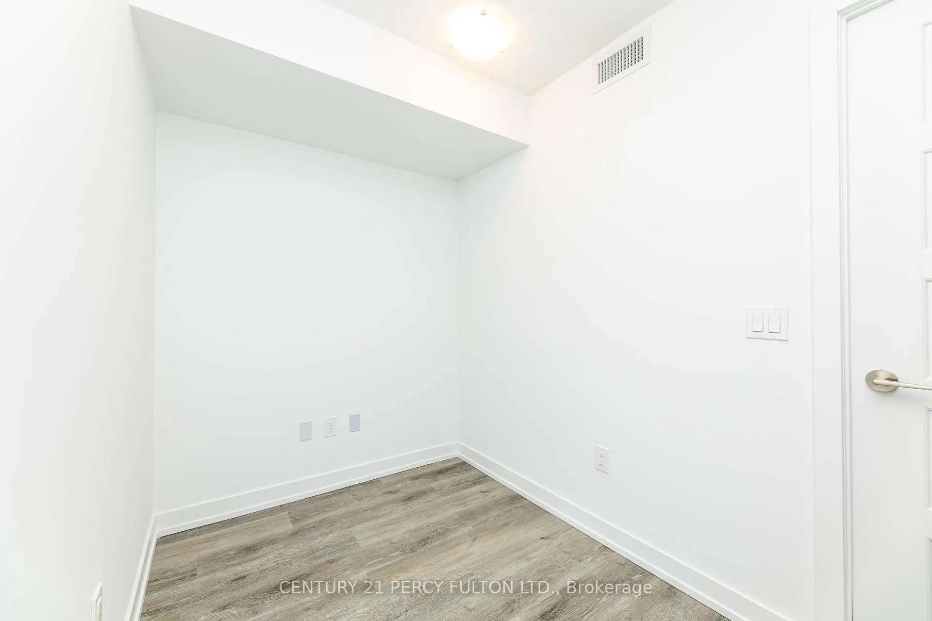 Photo 18 of Unit 2005, 1435 Celebration Drive, Pickering, Bay Ridges — HOMEH