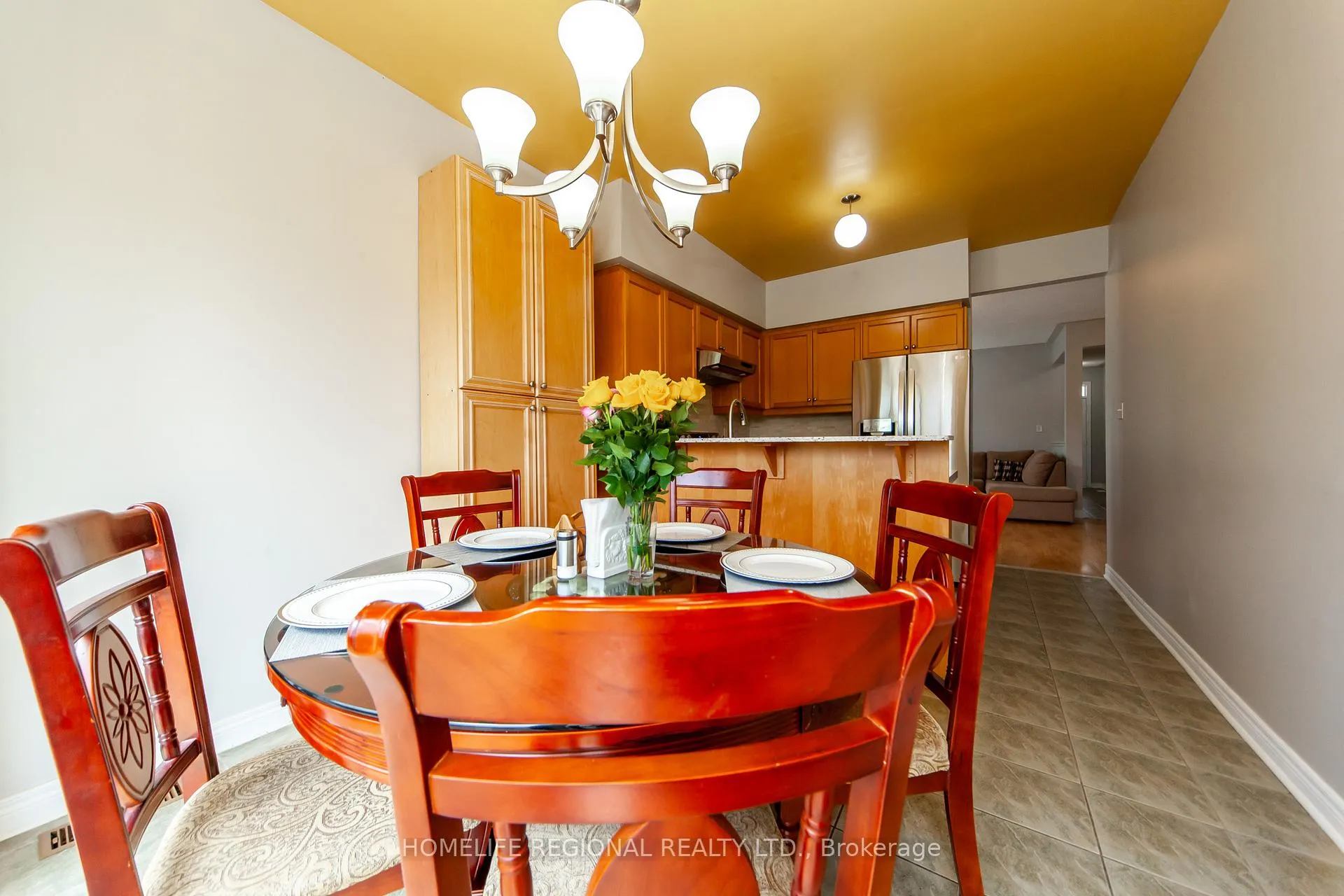 Photo 17 of Unit 11, 19 Niagara Drive, Oshawa, Samac — HOMEH